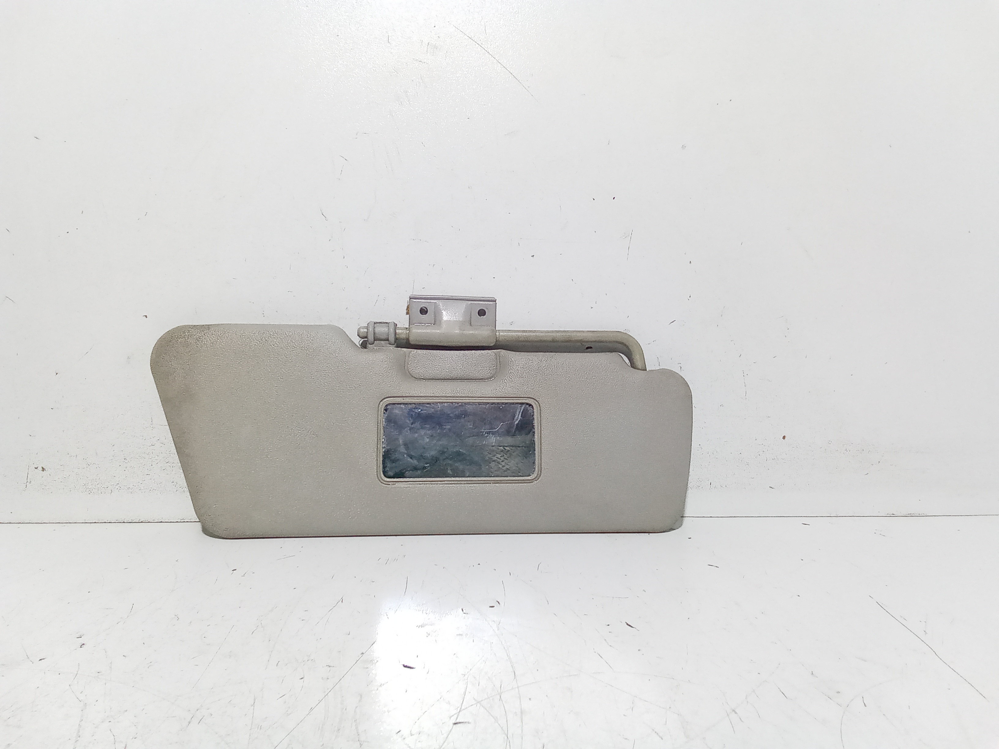 Aletta Parasole Parabrezza Destro 735244339 Usato