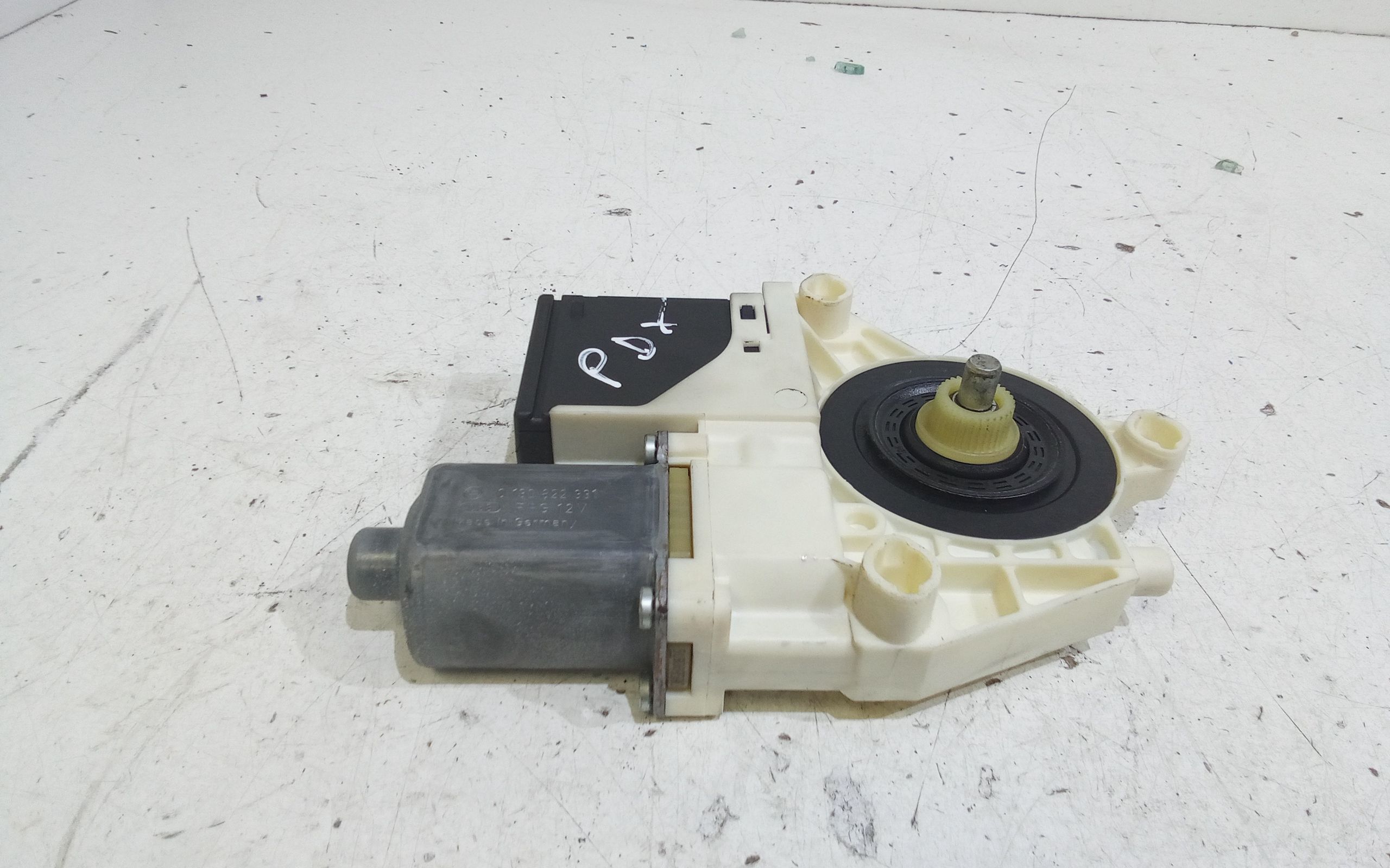 Motorino Alzacristallo Porta Post. Destro 827306548R Usato