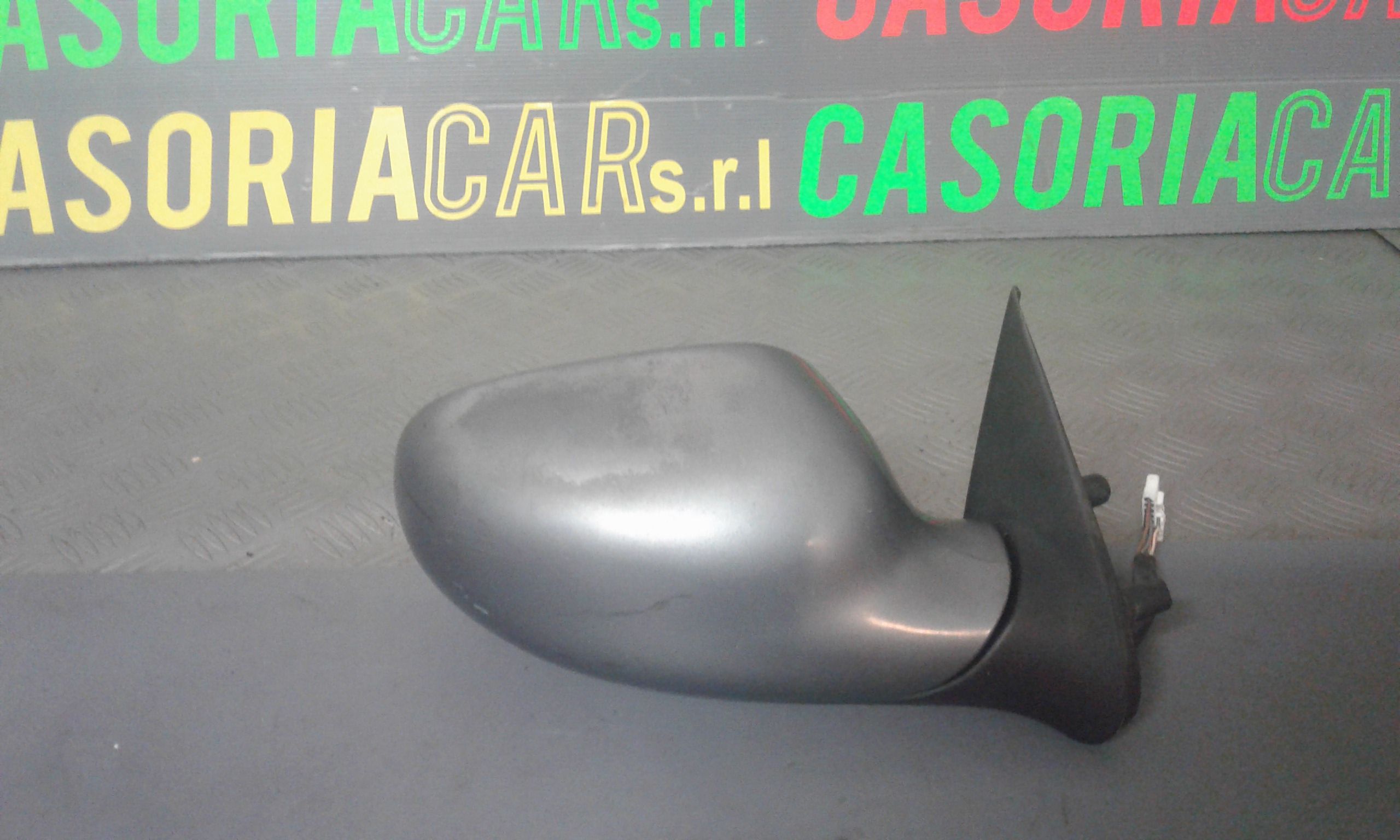 Retrovisore Est. Destro Usato