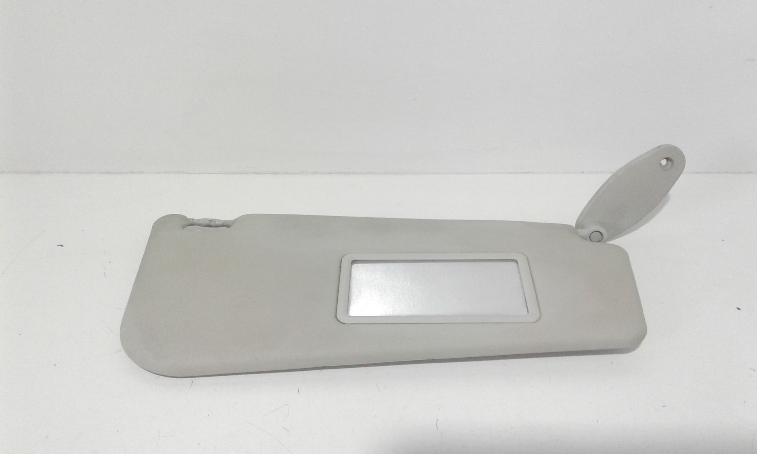 Aletta Parasole Parabrezza Destro 735367821 Usato