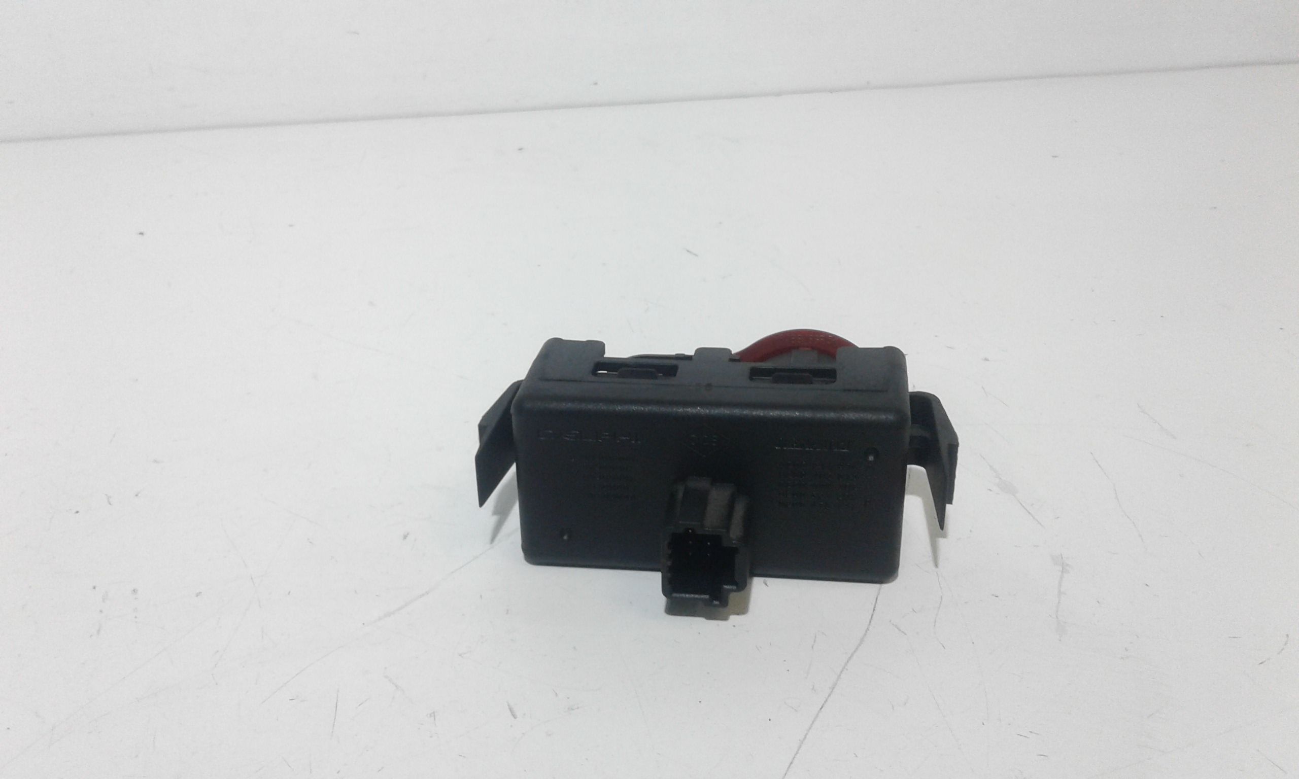 Interruttore Luci Emergenza 252103766R Usato