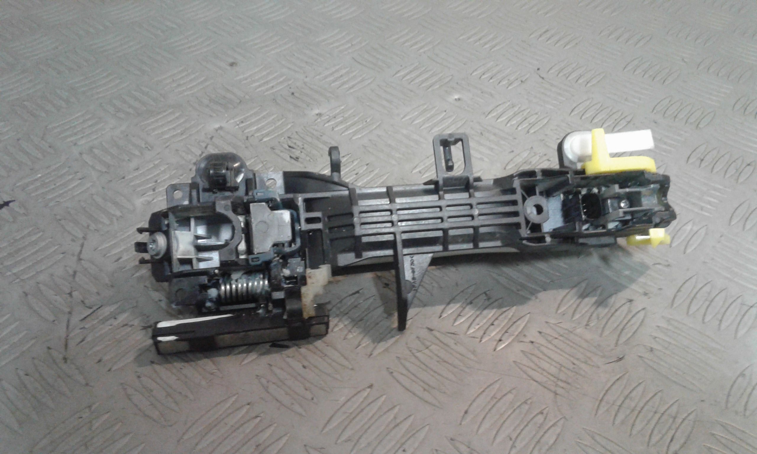 Maniglia Porta Ant. Destro 6921074030A0 Usato