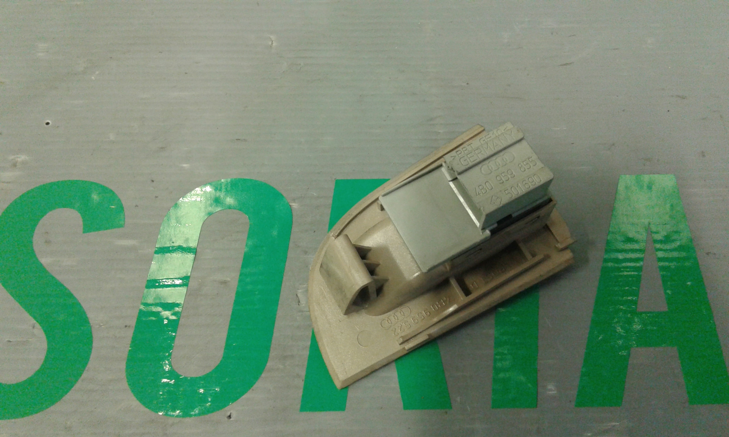 Interruttore Alzacristalli Porta Post. Destro Usato