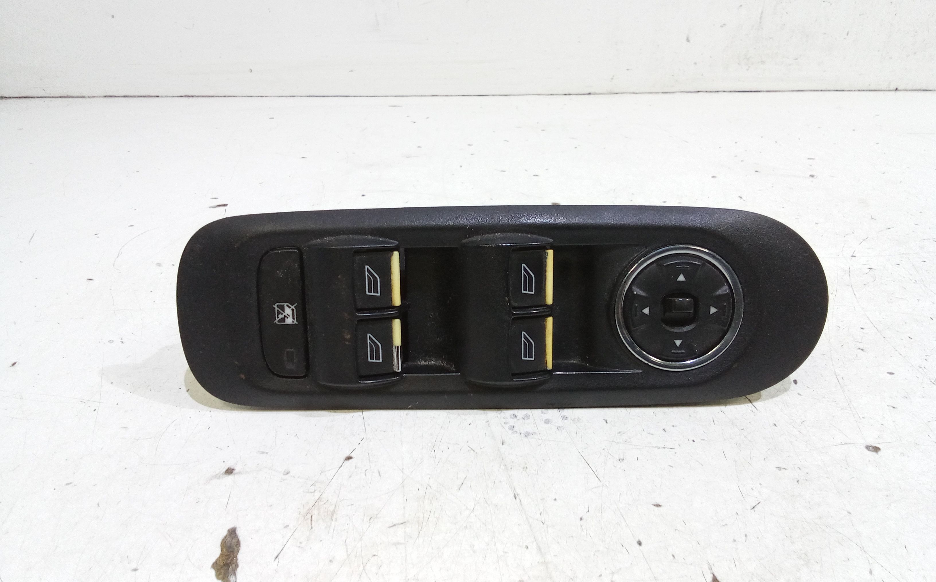 Interruttore Alzacristalli Porta Ant. Sinistro Usato