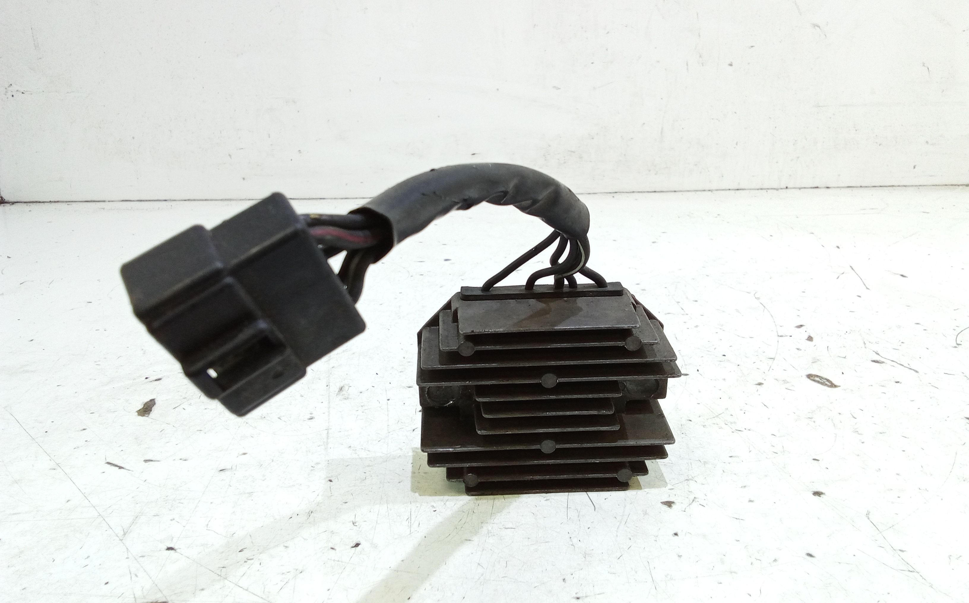 Regolatore Tensione Usato