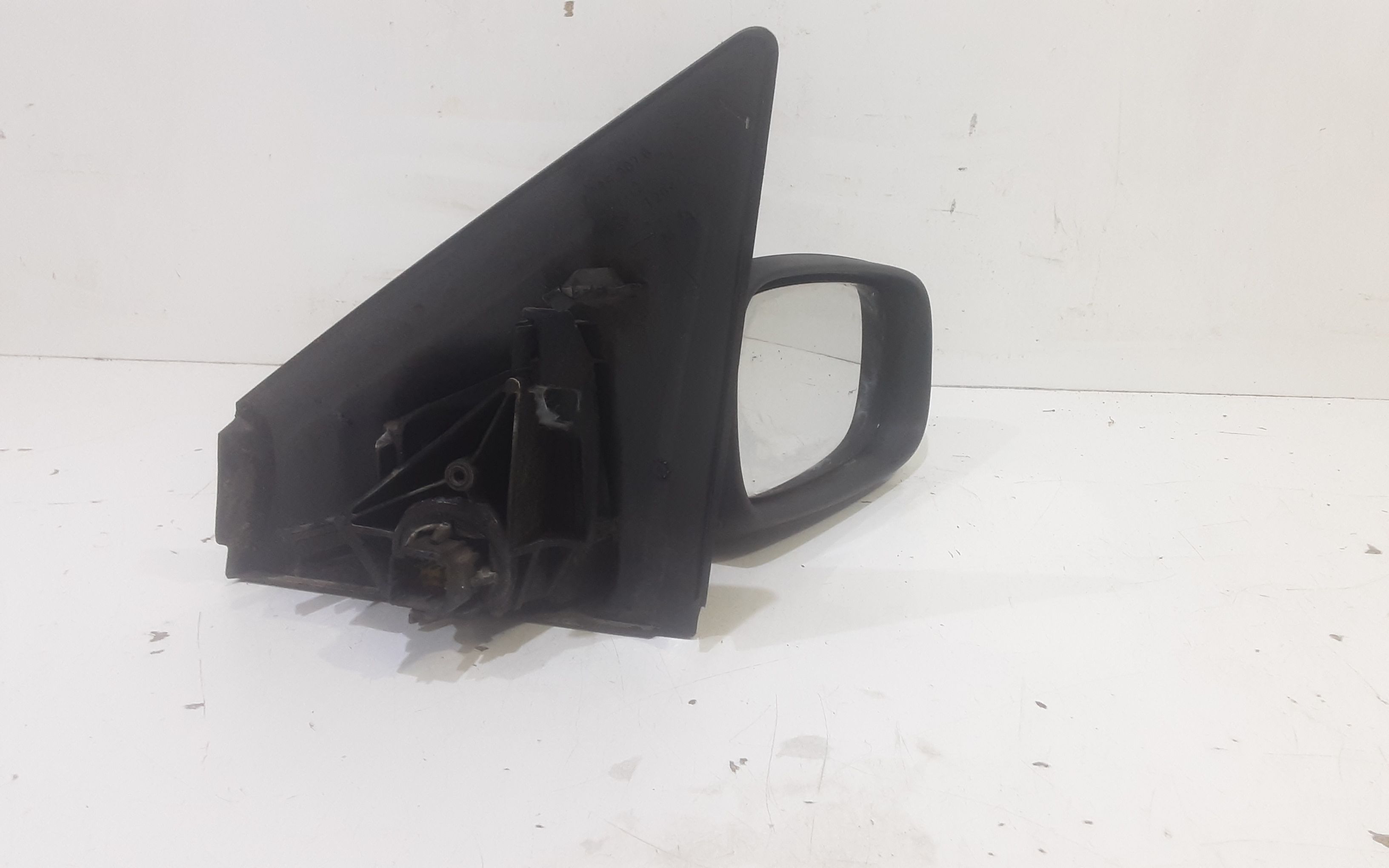 Retrovisore Est. Destro 7701054686 Usato