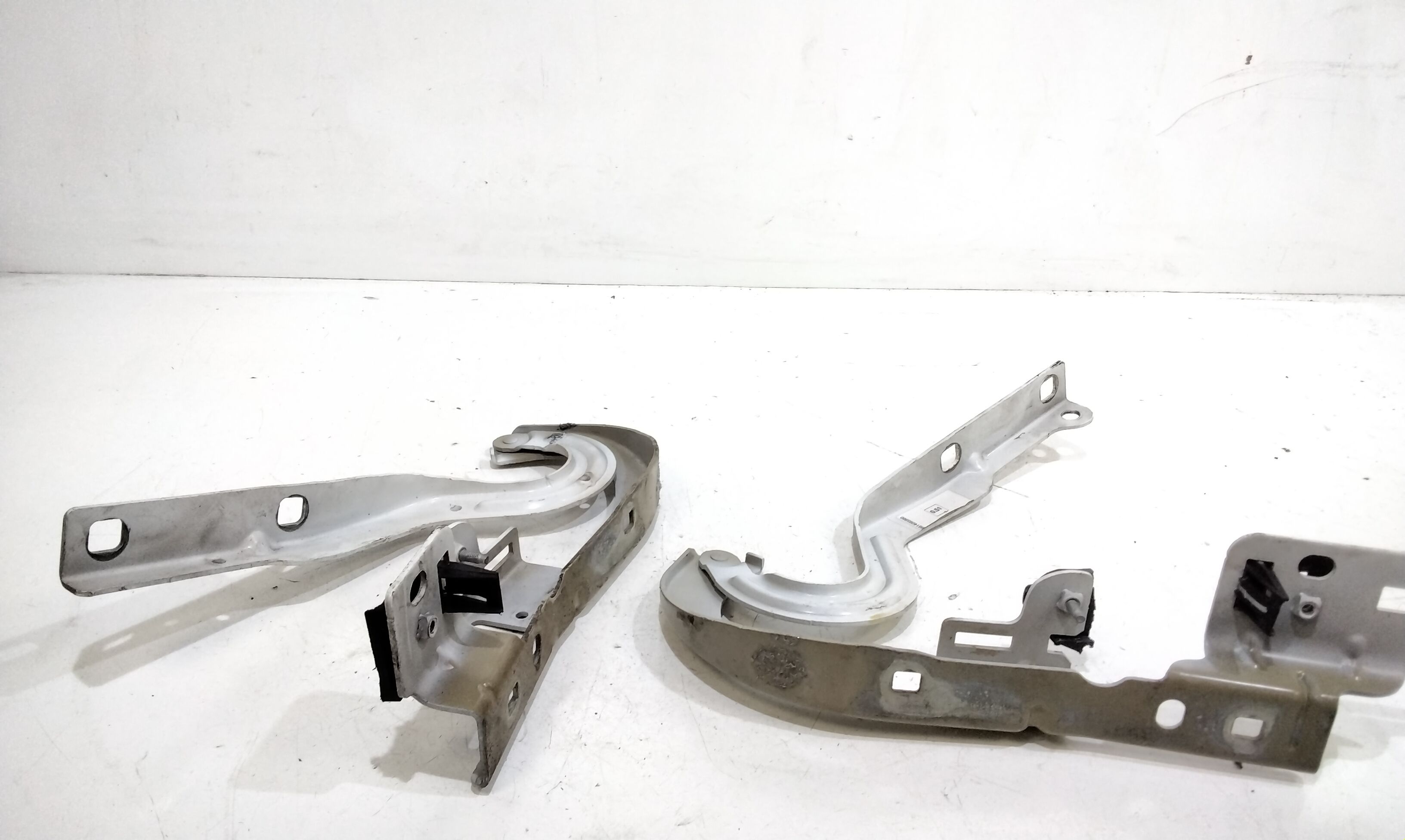 Cerniera Cofano Ant. Sinistro 7912F4 Usato