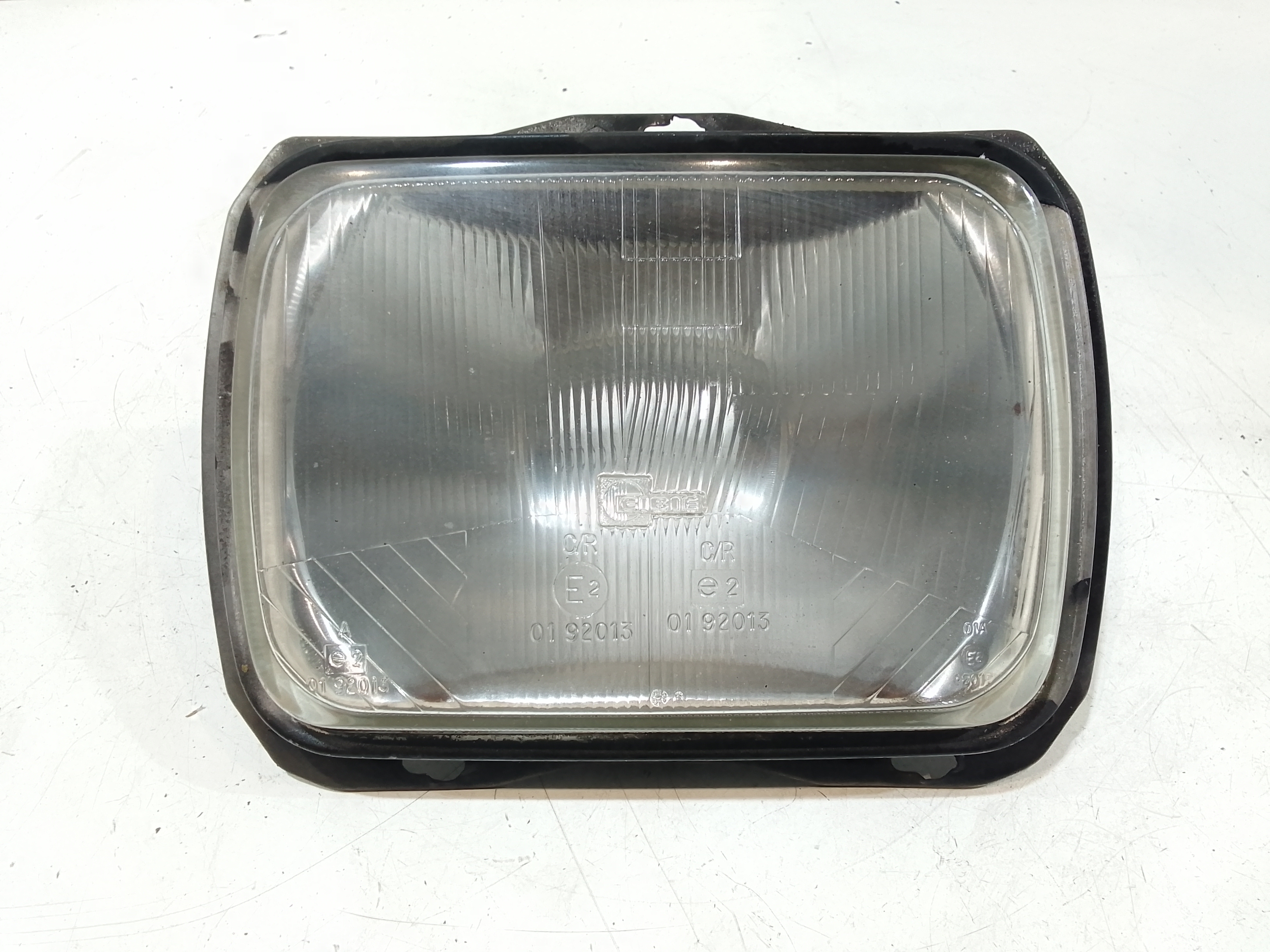 Proiettore Destro 8111087Z11000 Usato