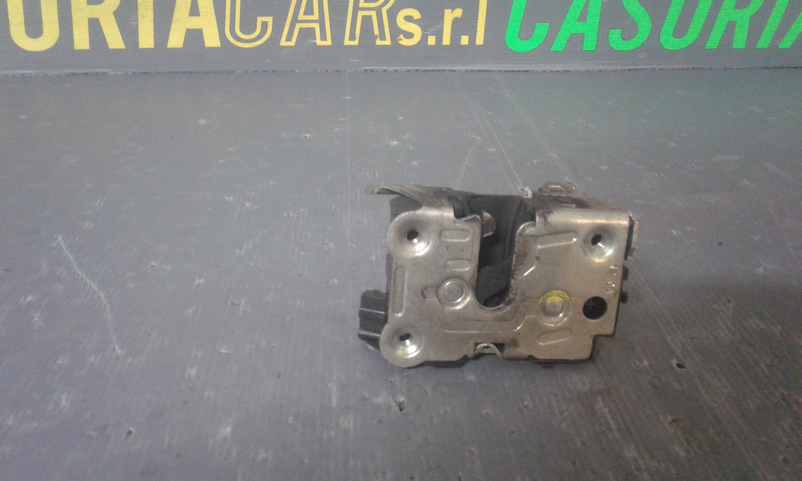 Serratura Porta Ant. Destro 8200497604 Usato