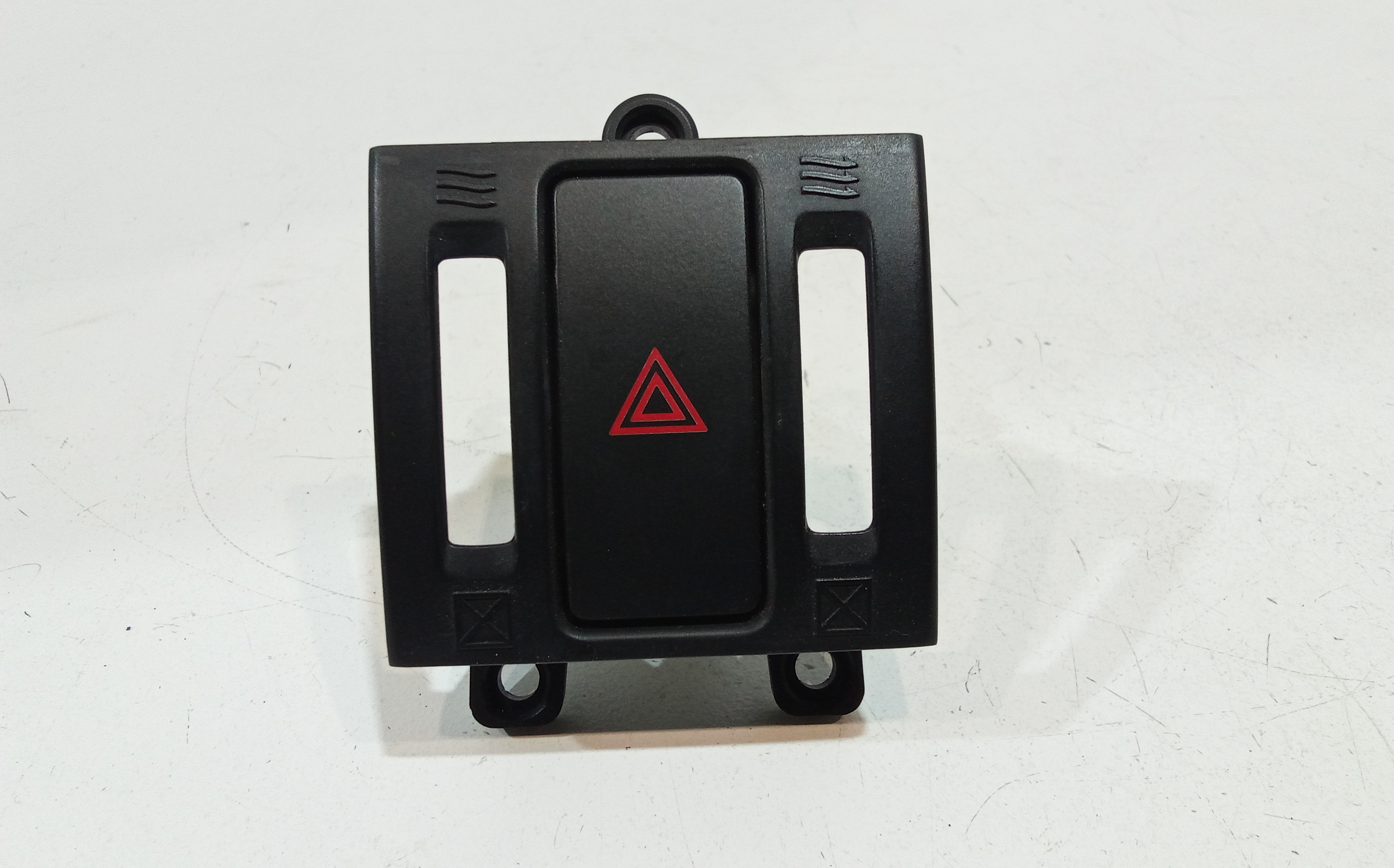 Interruttore Luci Emergenza KD45664H0 Usato