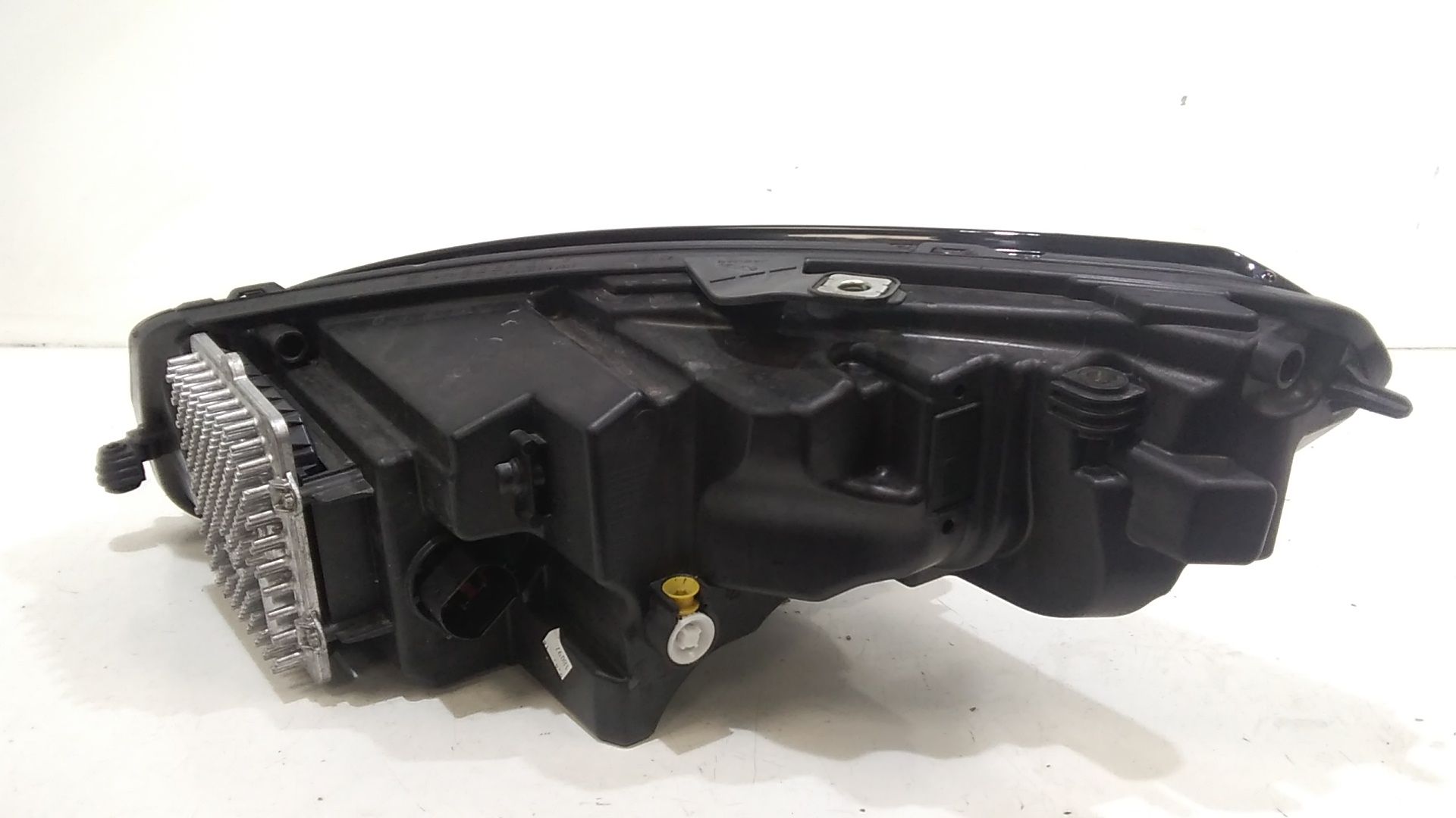 Proiettore Destro J9C5243 Usato