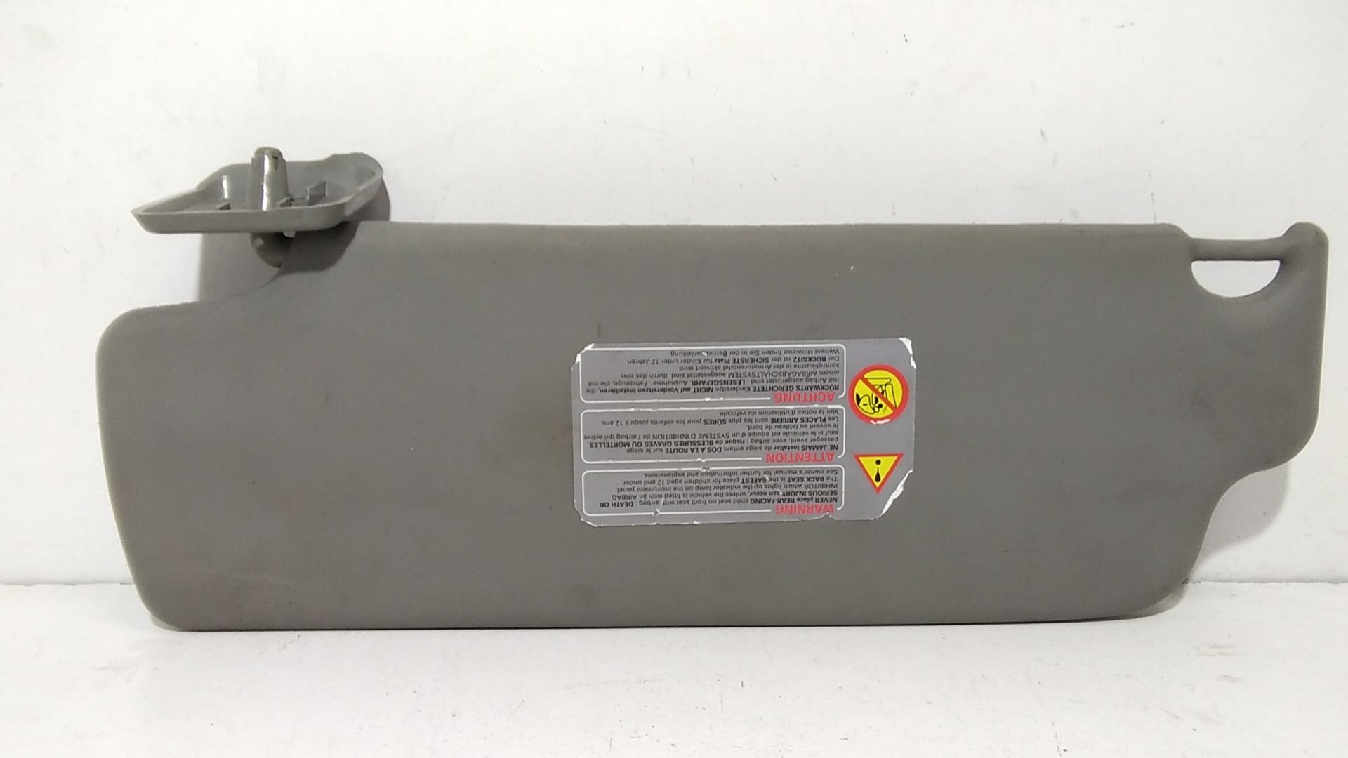 Aletta Parasole Parabrezza Destro 8200190789 Usato