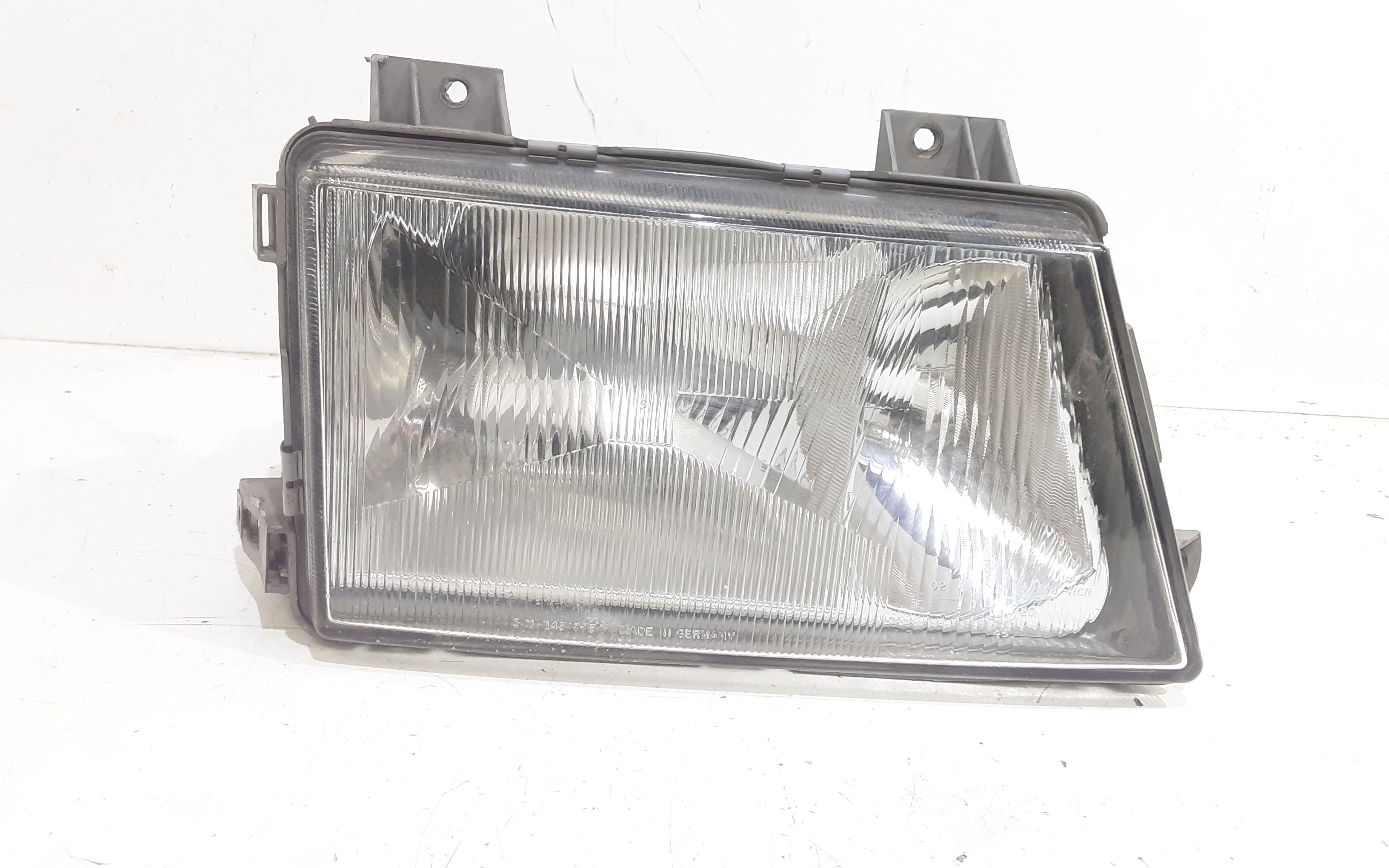 Proiettore Destro A9018200261 Usato