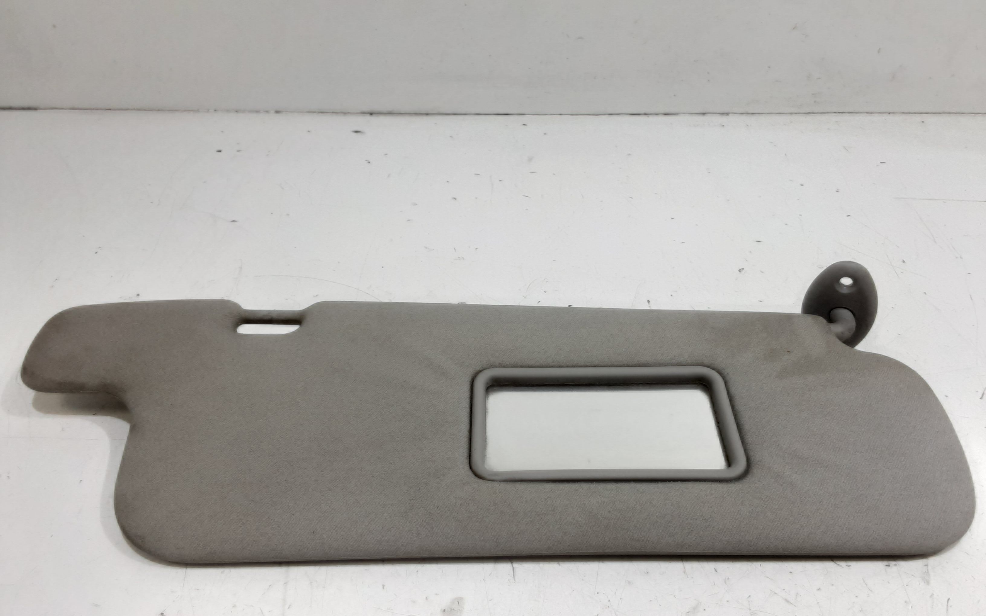 Aletta Parasole Parabrezza Destro 743100D011B0 Usato