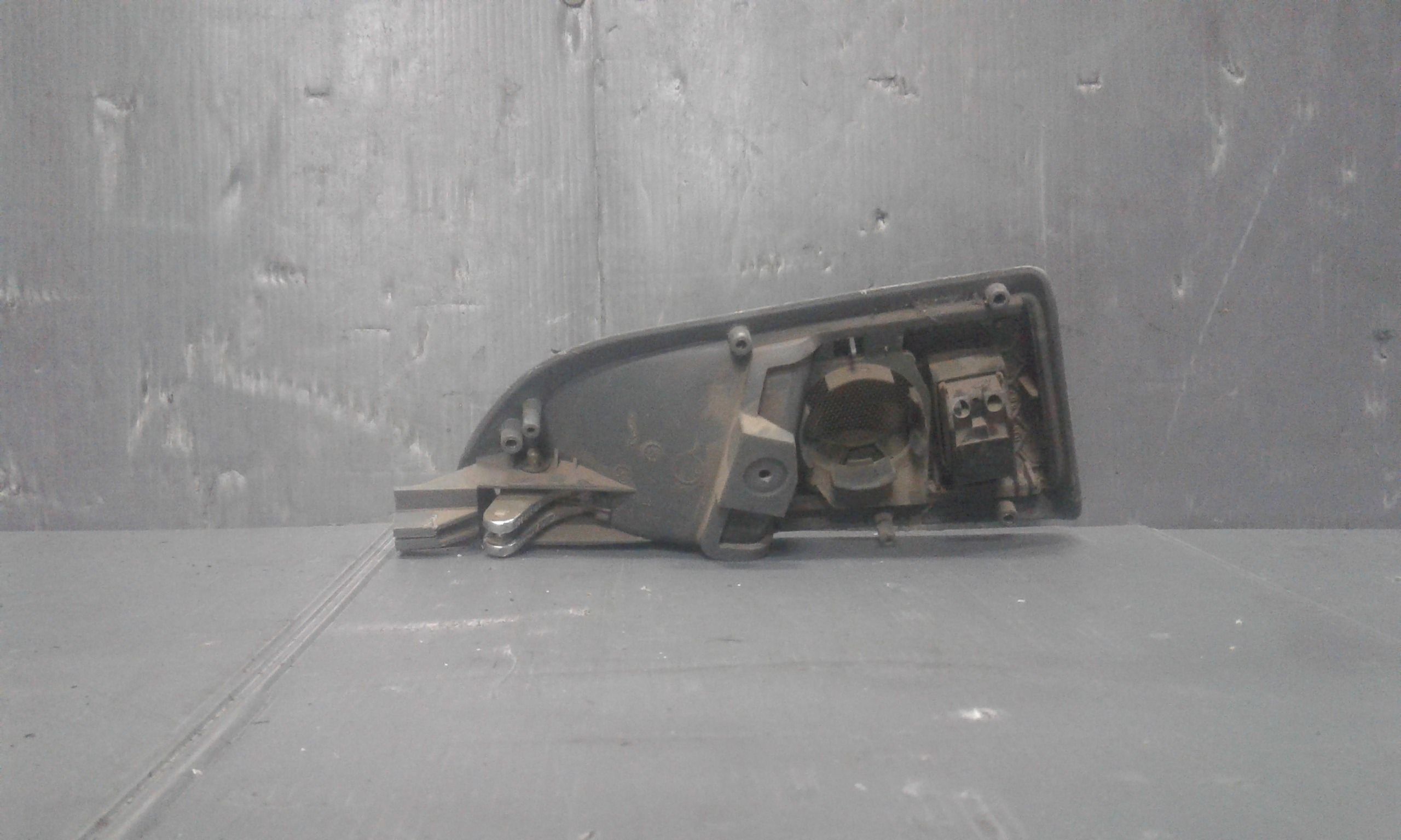 Maniglia Int. Apertura Porta Post. Destro 1U4839222AJNW Usato