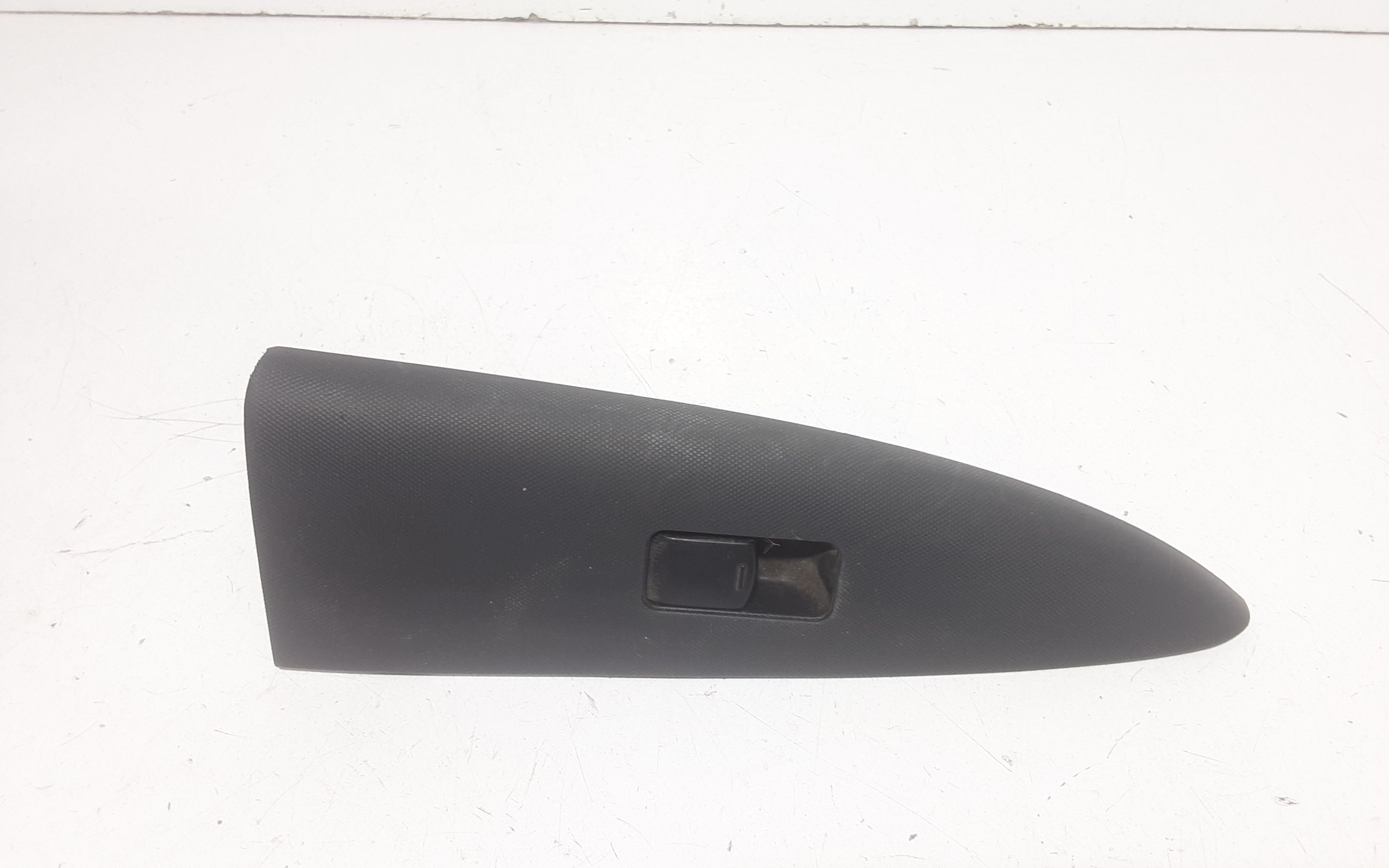 Interruttore Alzacristalli Porta Ant. Destro Usato