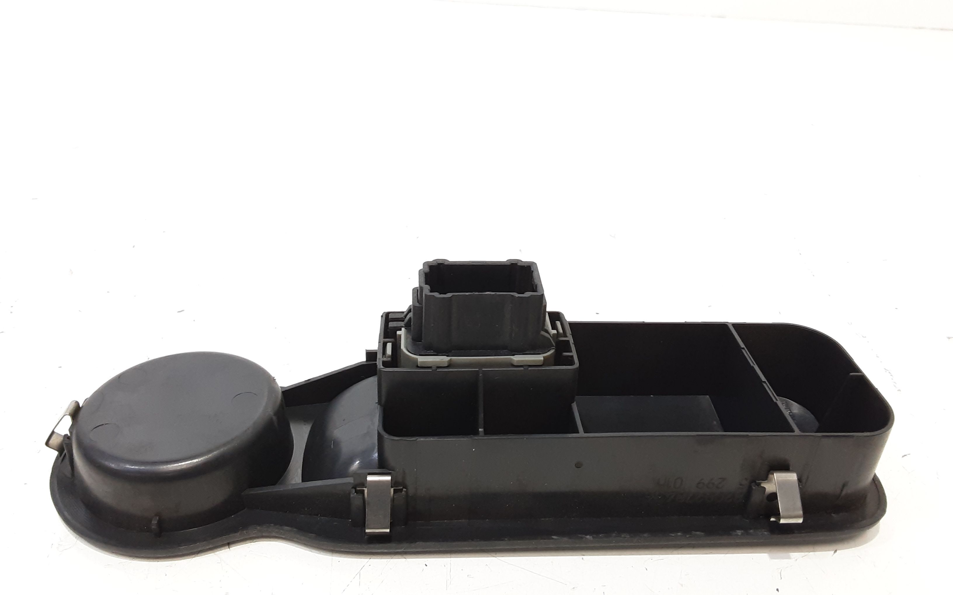 Interruttore Alzacristalli Porta Ant. Destro 8200214936 Usato