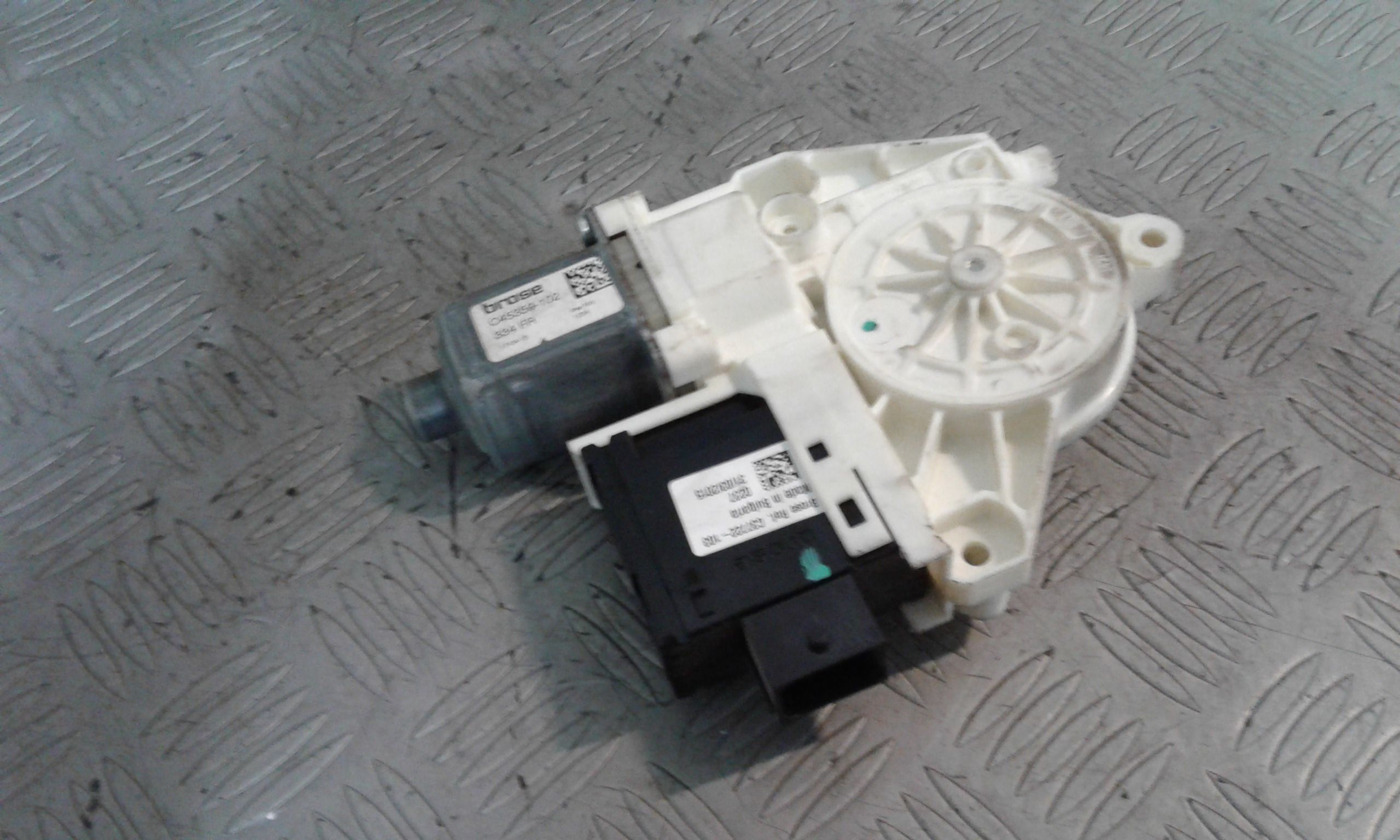 Motorino Alzacristallo Porta Ant. Destro 71777185 Usato