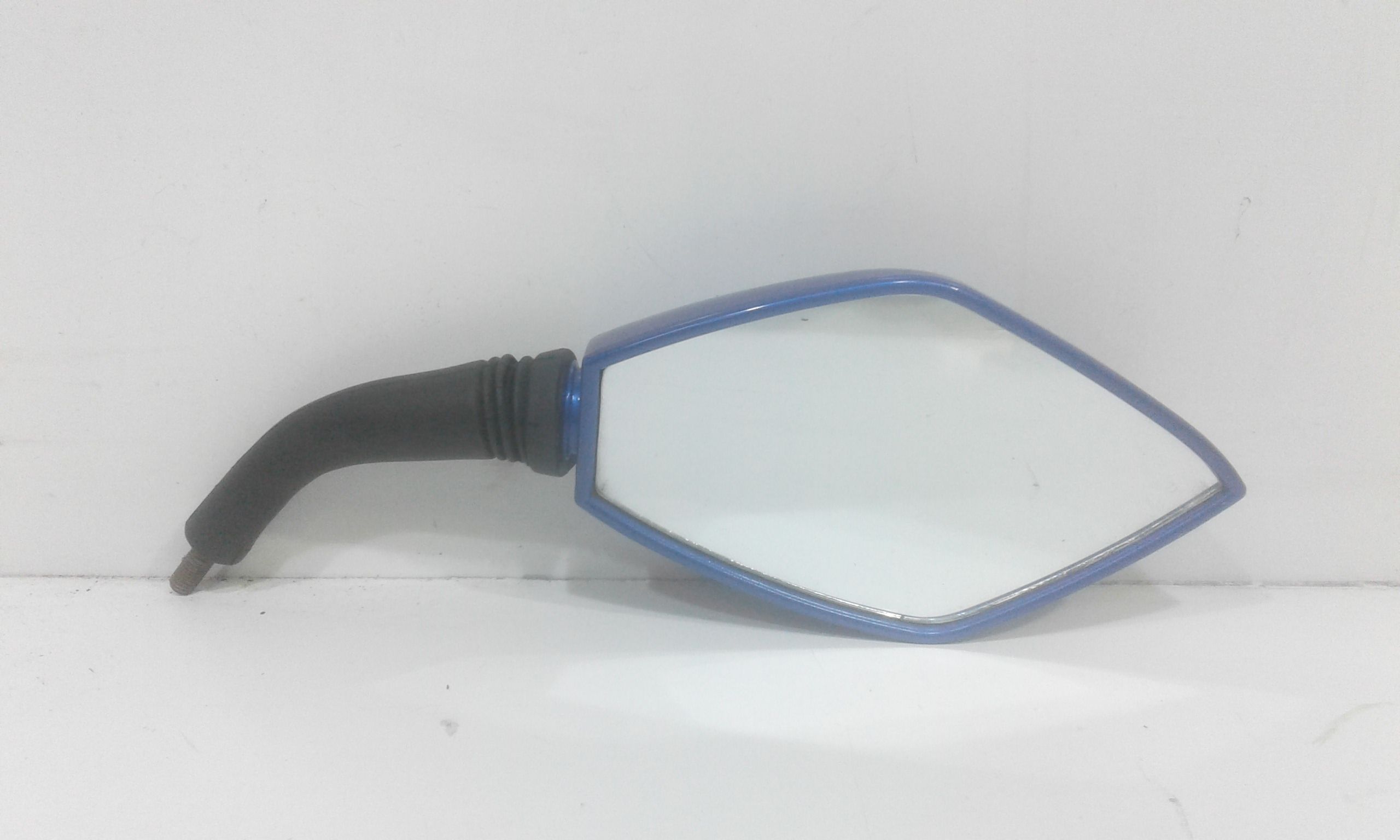 Retrovisore Est. Destro Usato