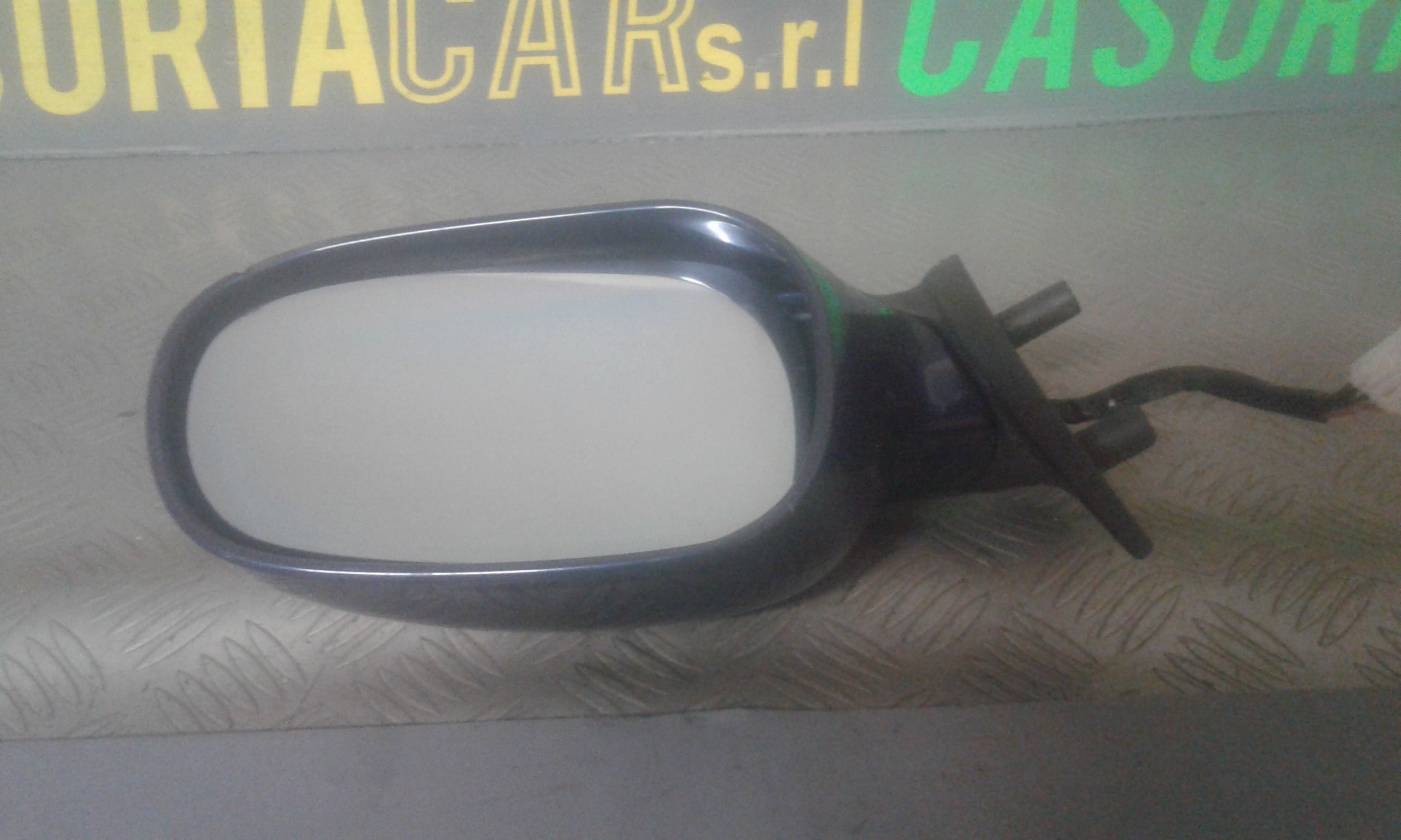 Retrovisore Est. Destro Usato