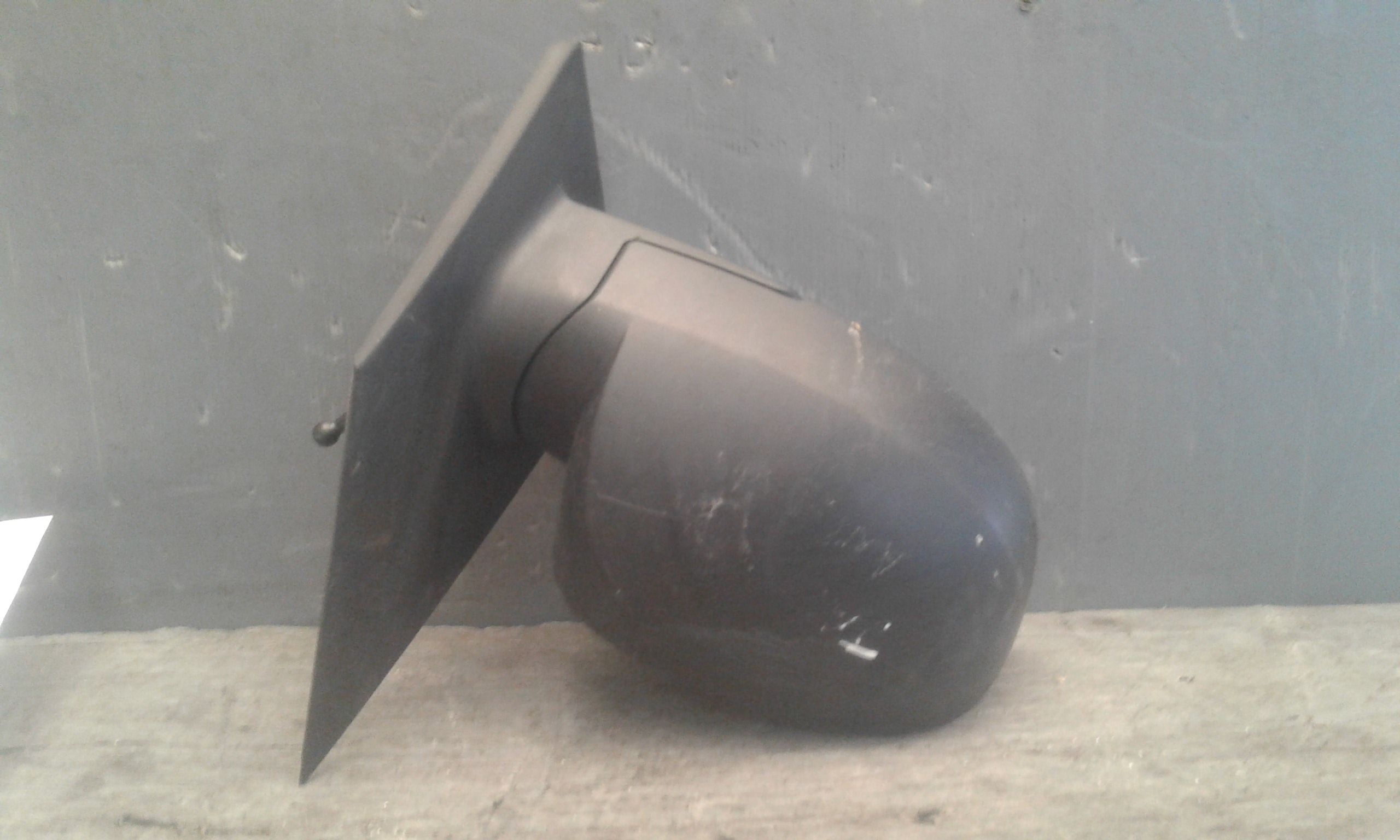 Retrovisore Est. Destro 876201C200 Usato