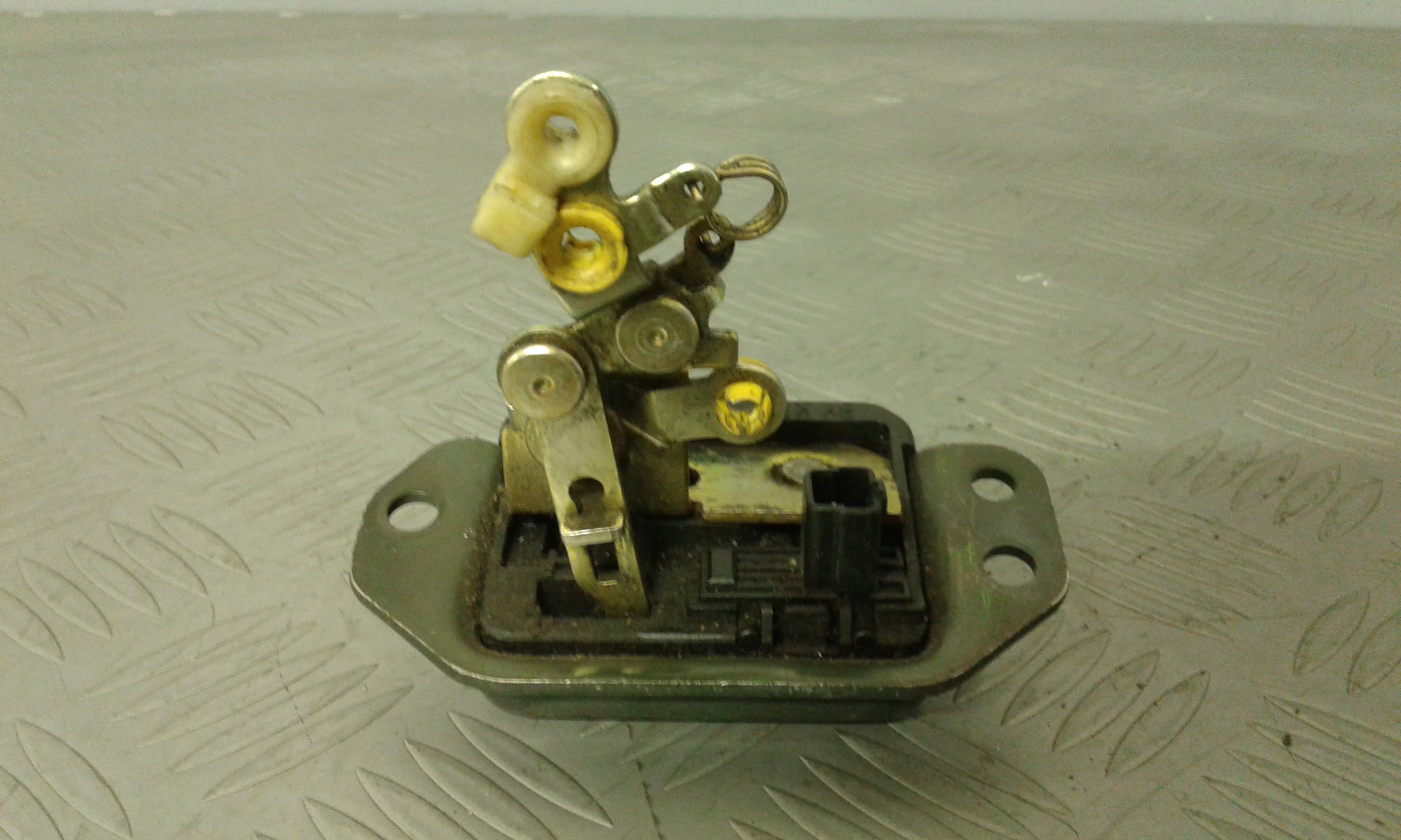 Serratura Cofano Post. Usato