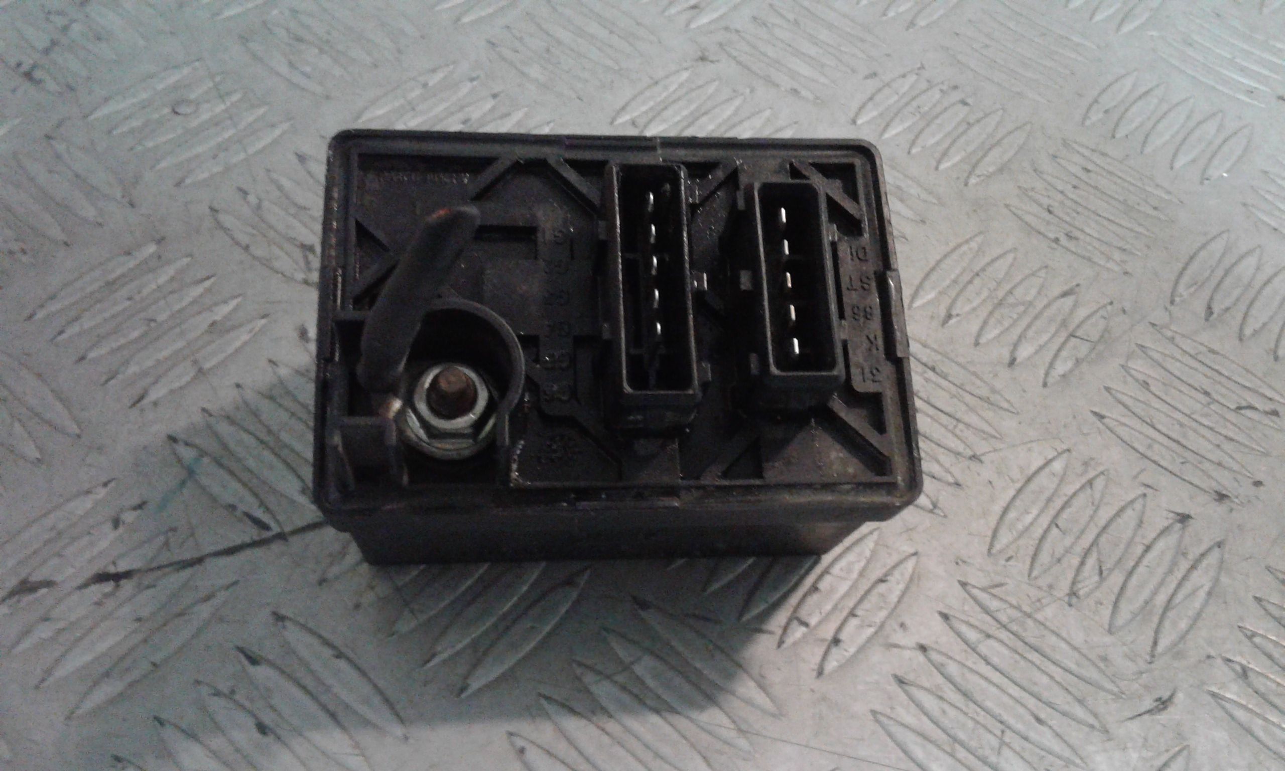 Relè Preriscaldamento Candelette Usato