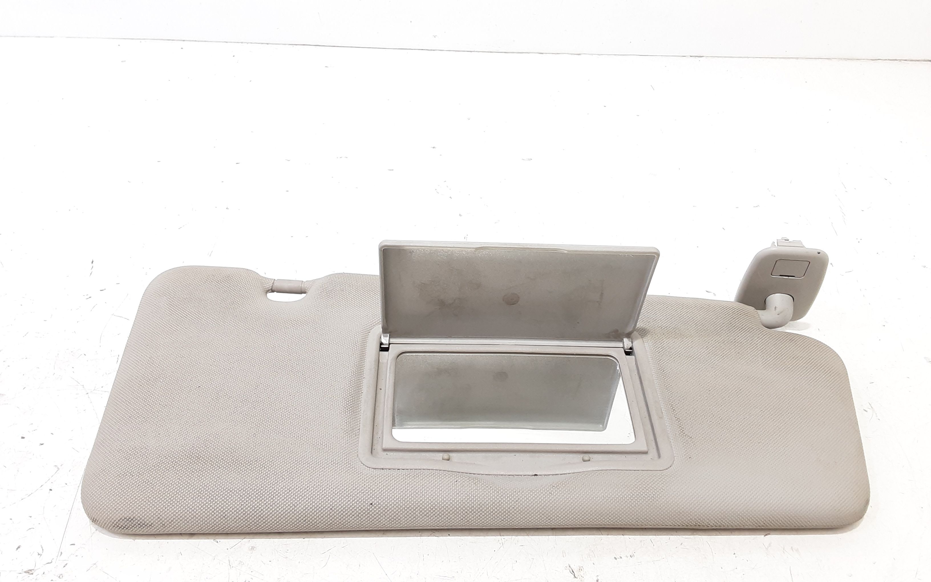 Aletta Parasole Parabrezza Destro 964003555R Usato