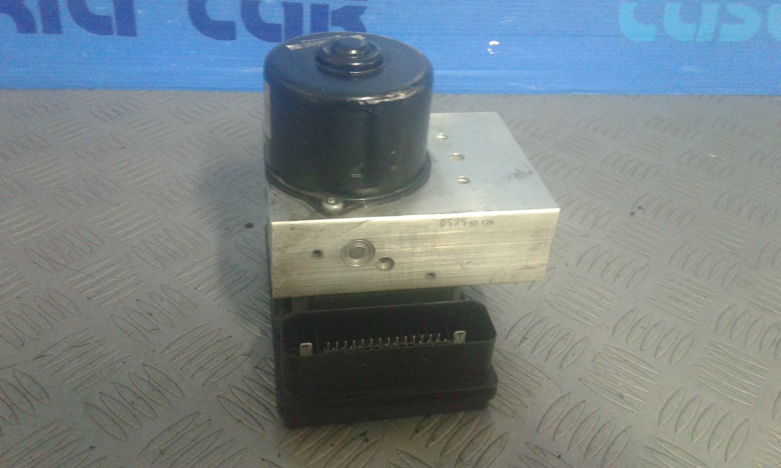 Pompa Abs A0034319312 Usato