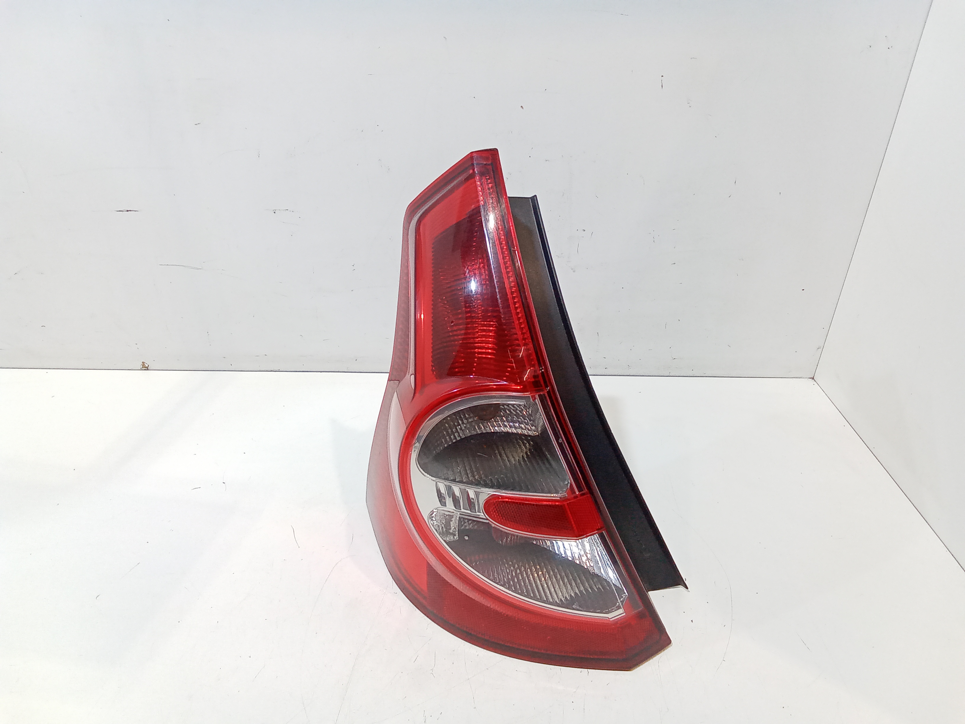 Fanale Post. Sinistro 8200734825 Usato