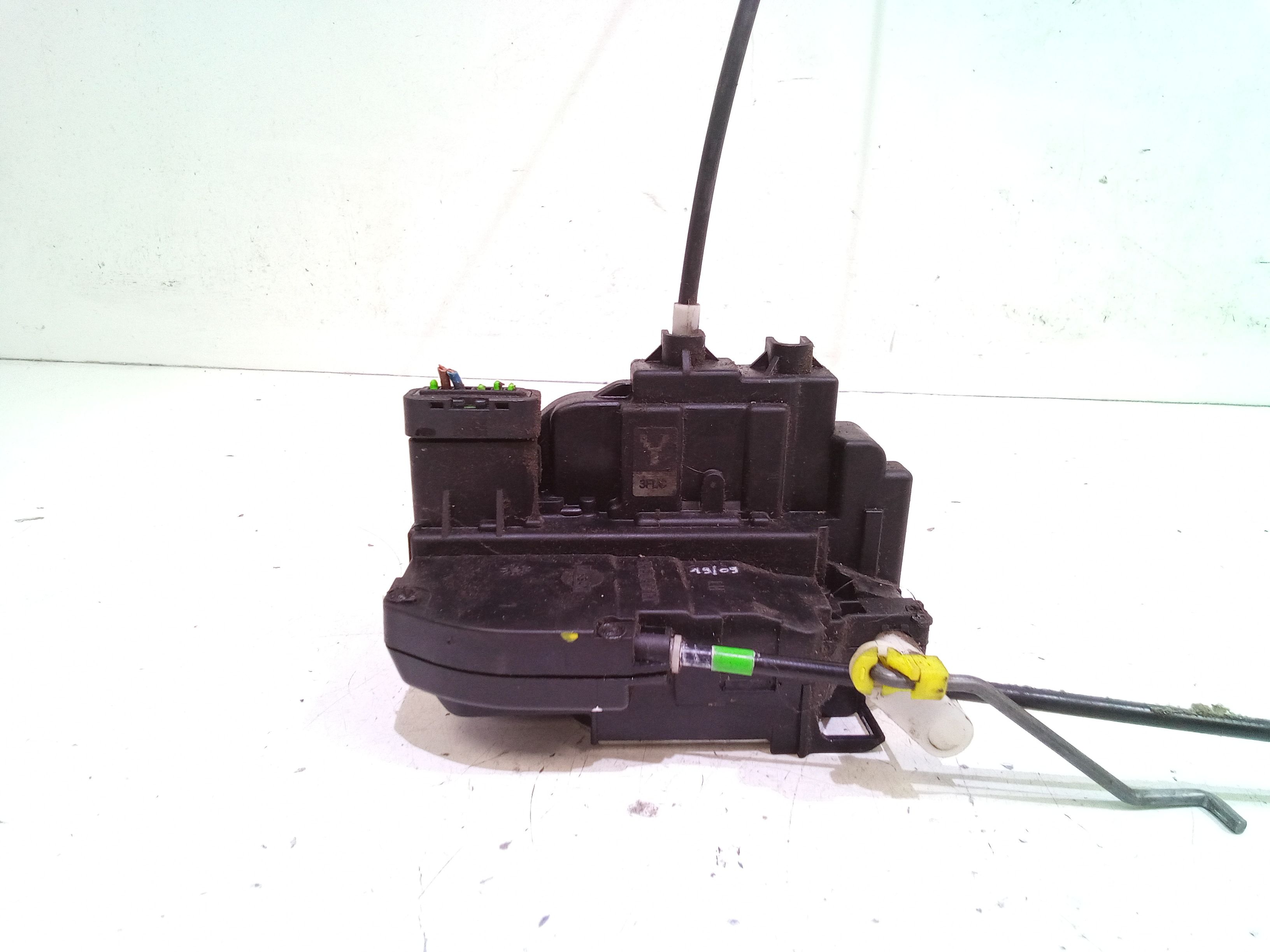 Serratura Porta Ant. Sinistro 80501AX61A Usato