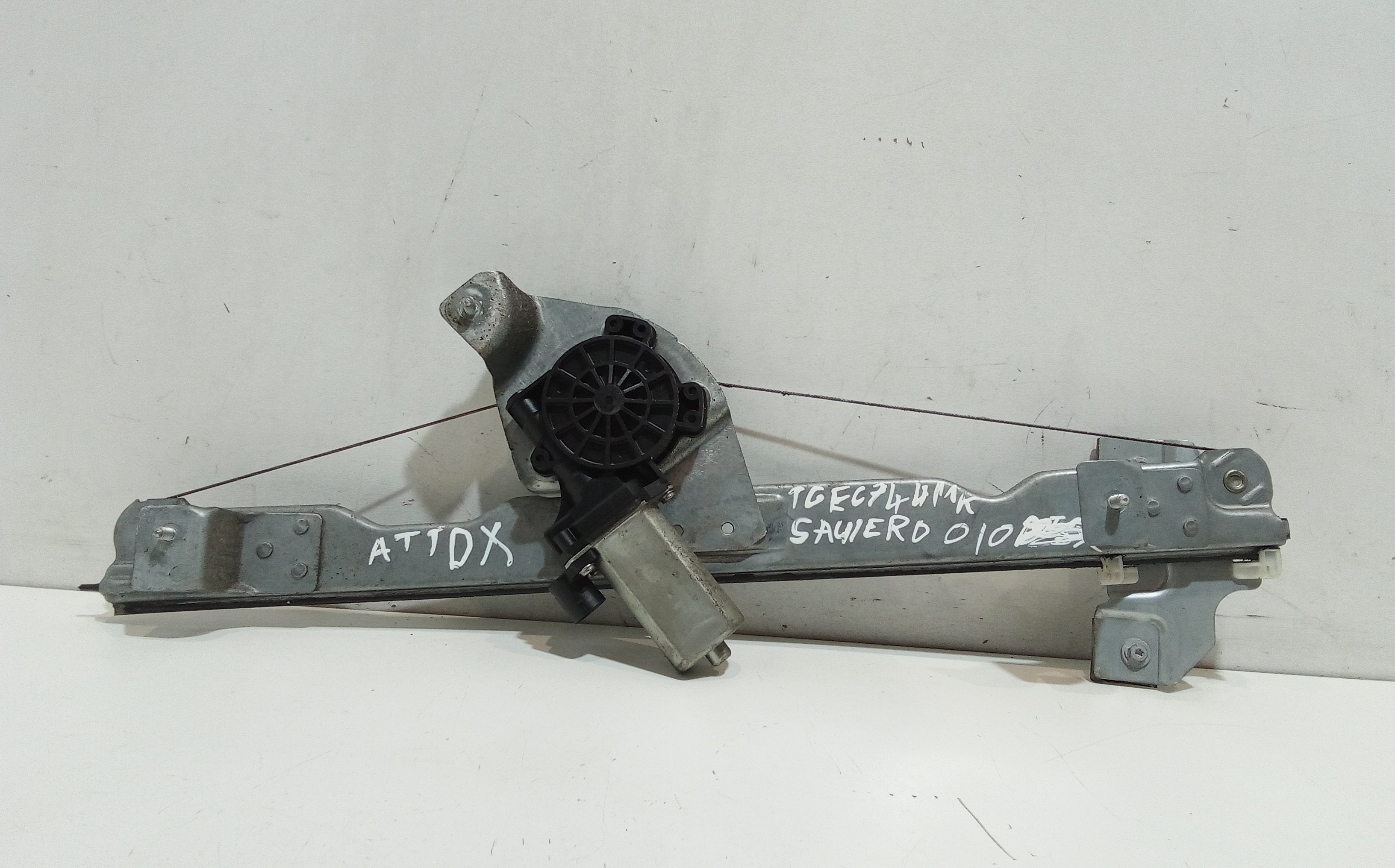 Alzacristallo Porta Ant. Destro 8200733825 Usato