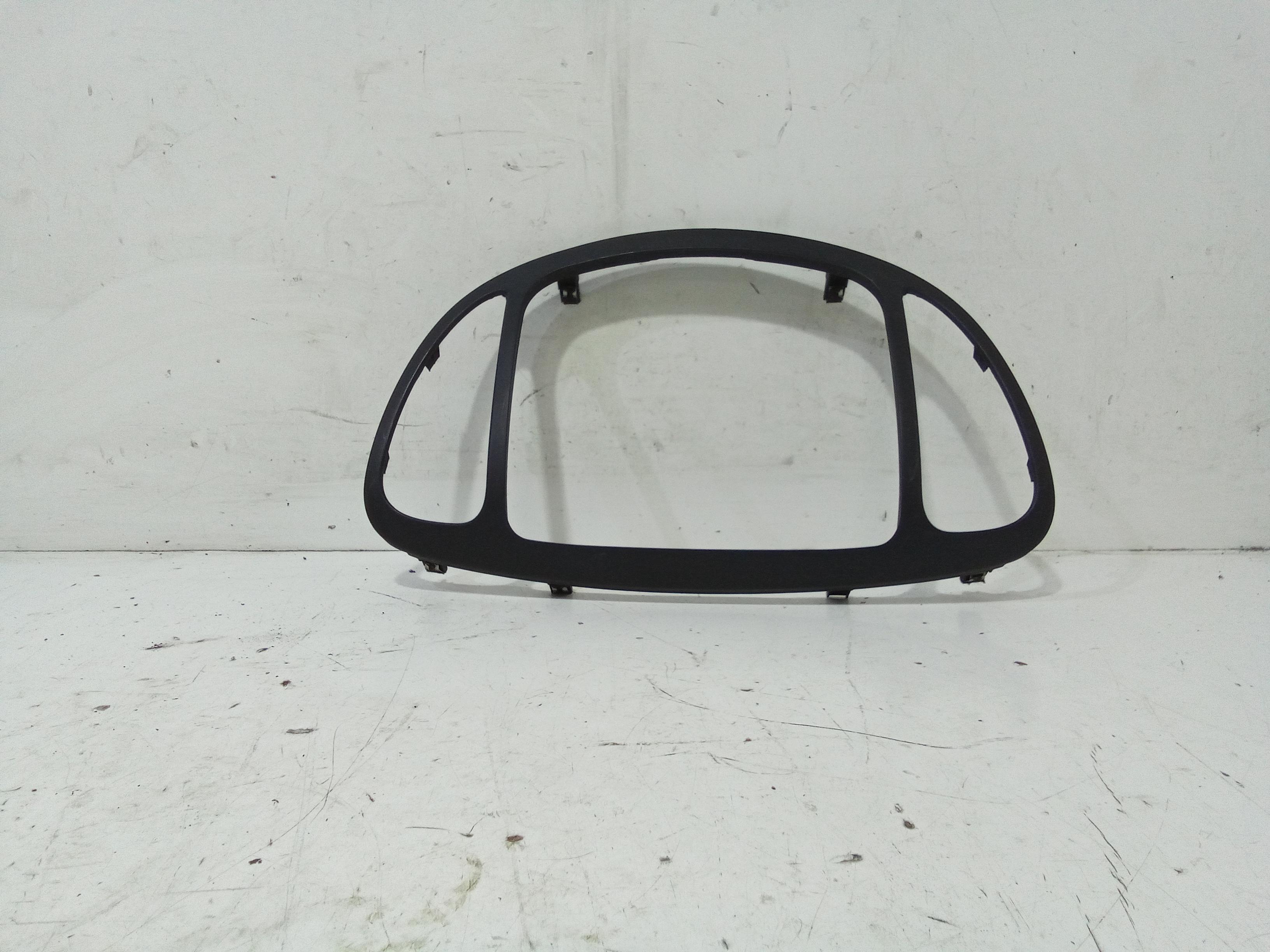 Rivestimento Centr. Cruscotto, Mascherina Portastrumenti Centr. Cruscotto Usato