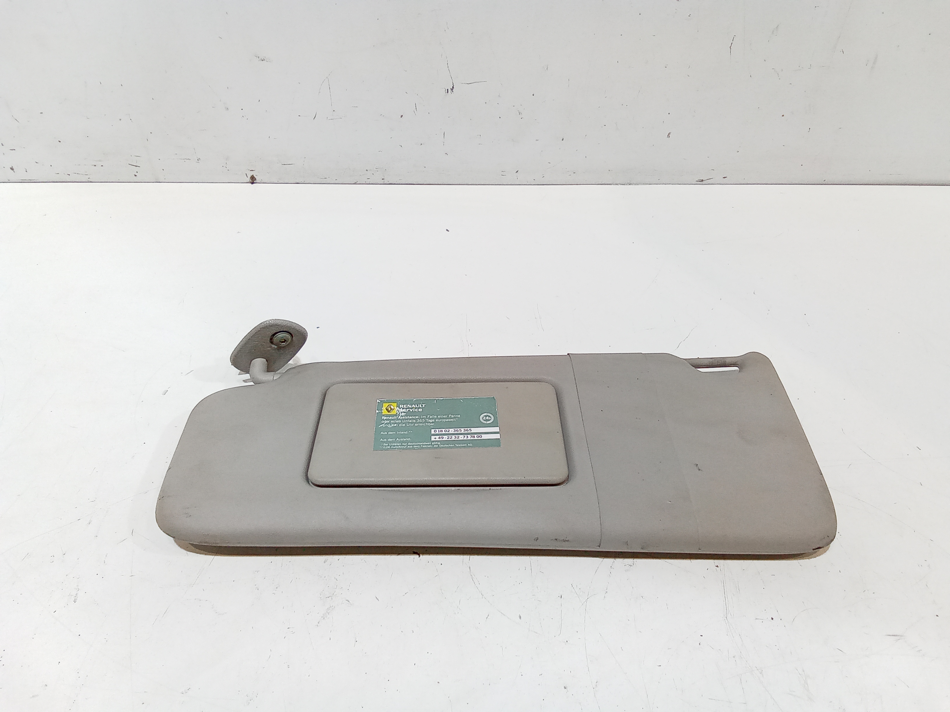 Aletta Parasole Parabrezza Sinistro 8200385101 Usato