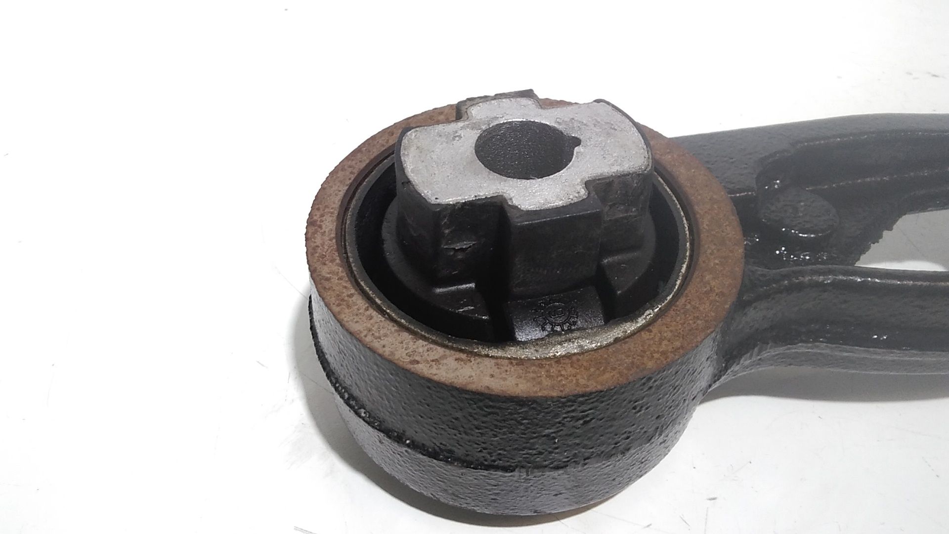 Braccio Oscillante Sosp. Ant. Sinistro 1374223080 Usato