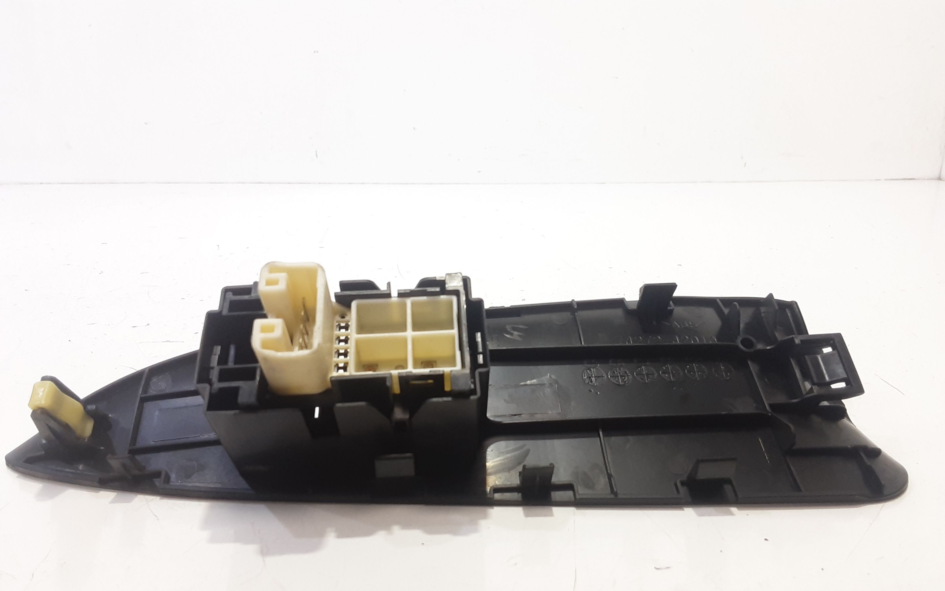 Interruttore Alzacristalli Porta Post. Sinistro 8481052030 Usato