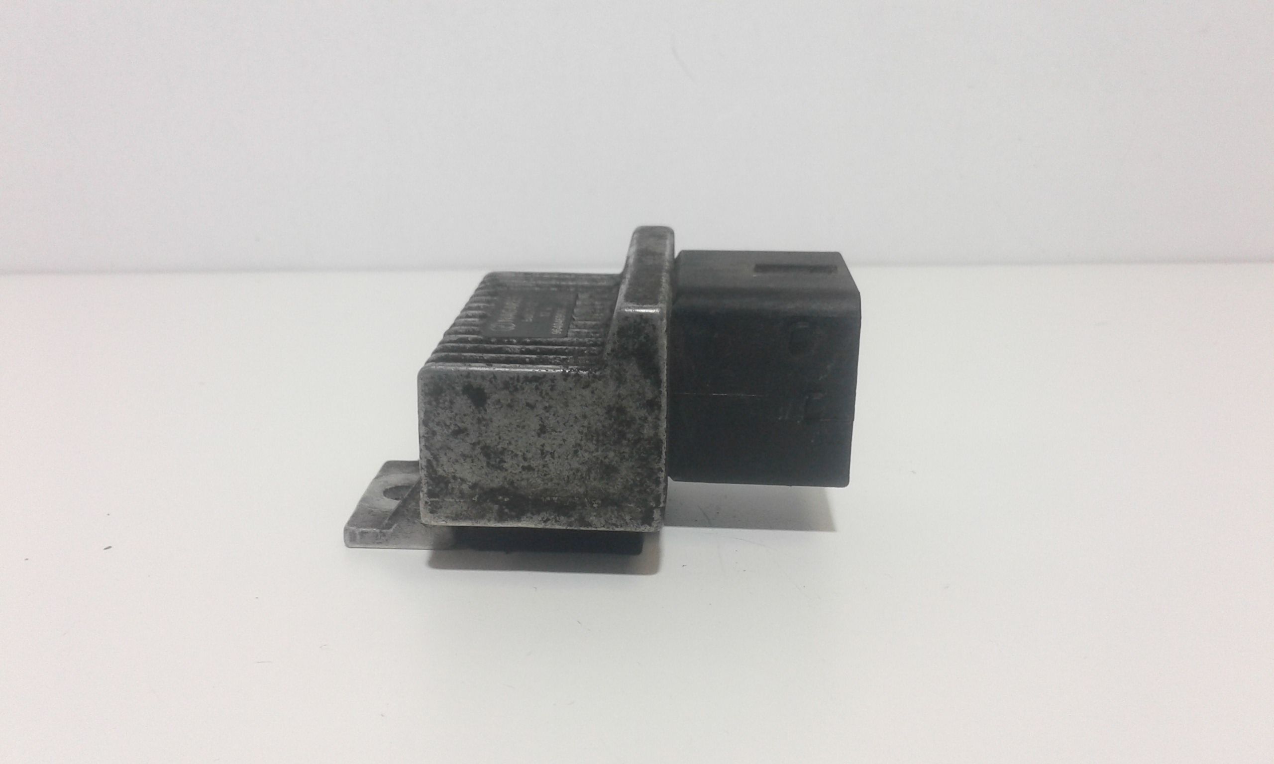 Relè Preriscaldamento Candelette 9640469680 Usato