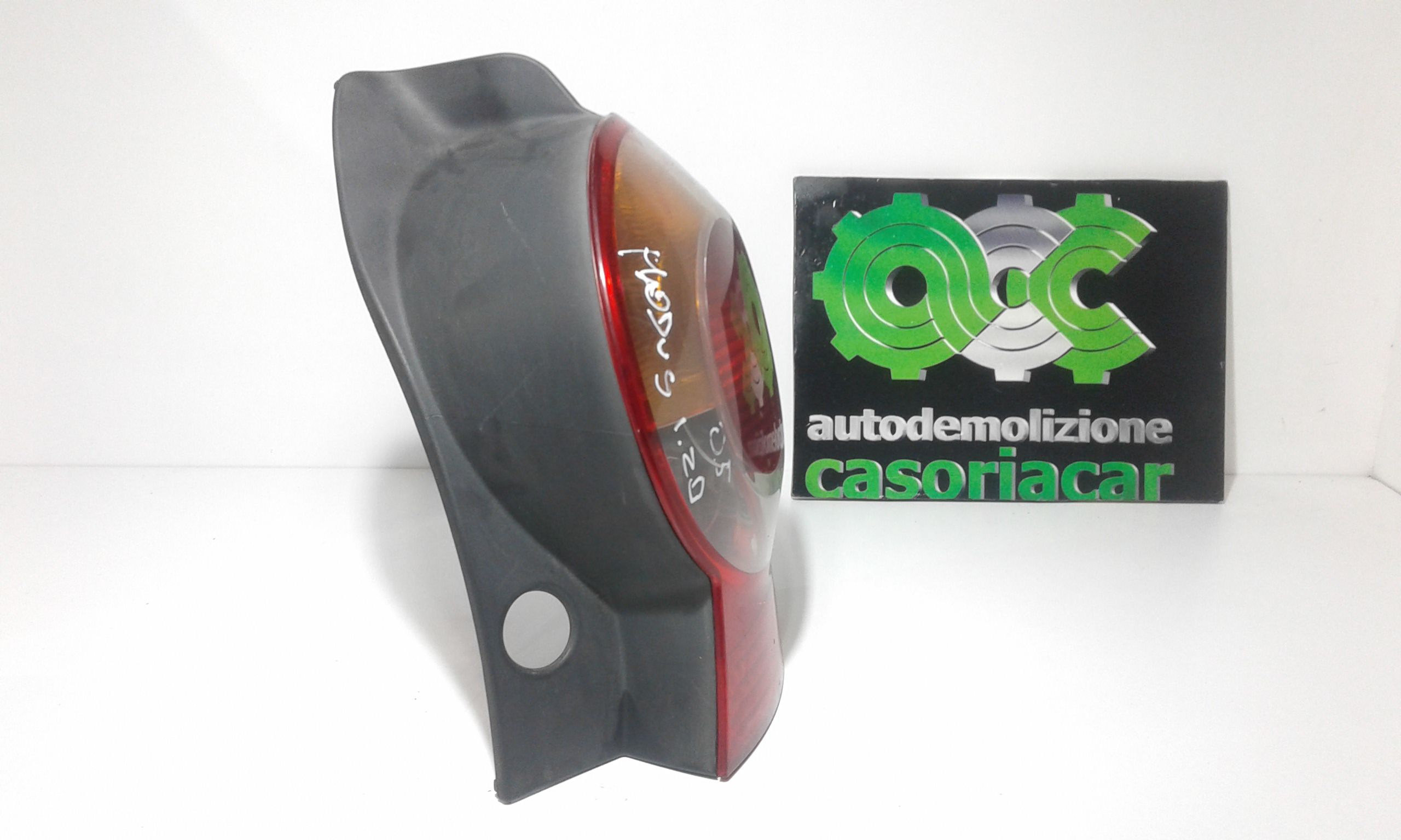 Fanale Post. Destro 8200538785 Usato