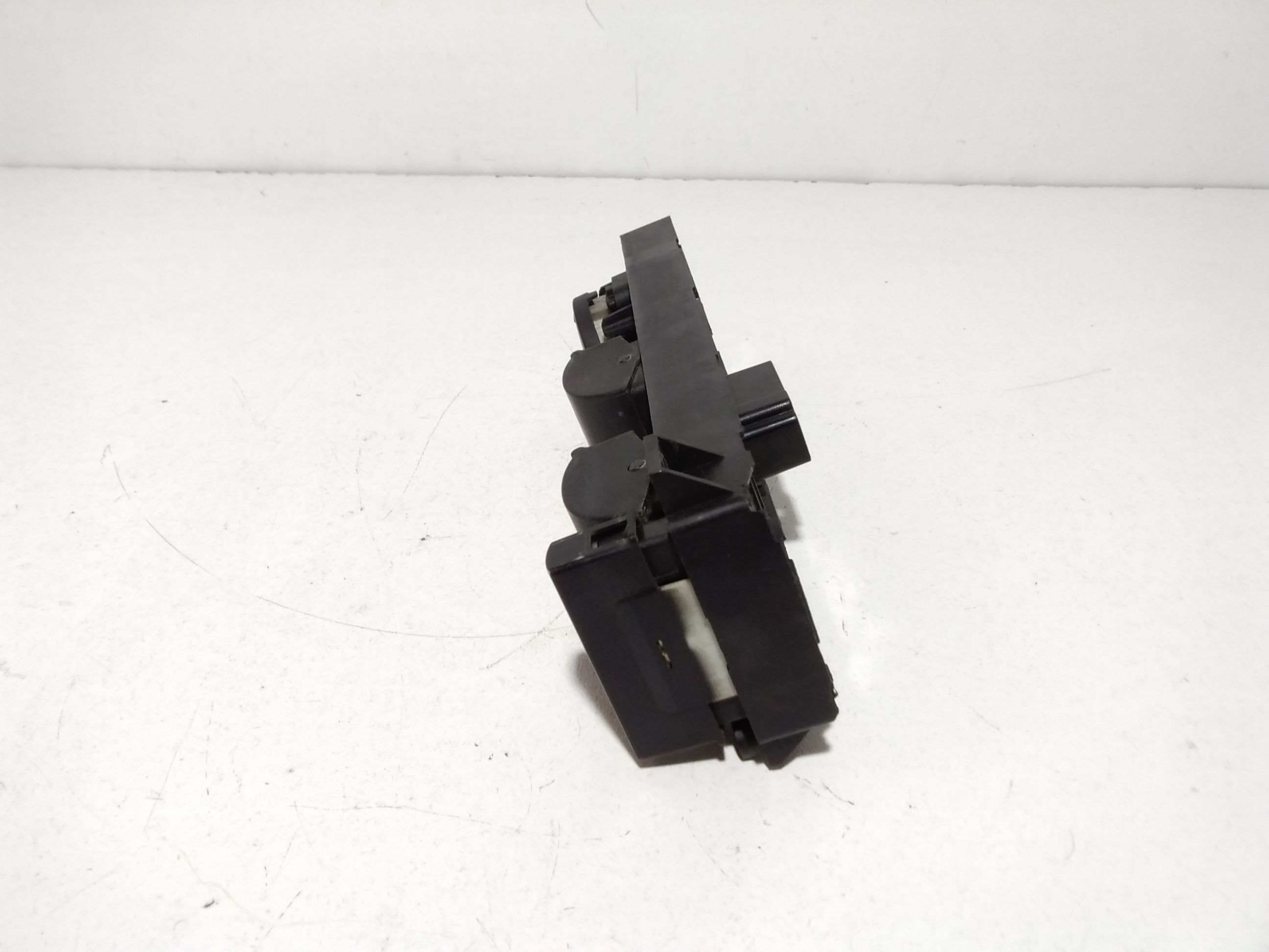 Interruttore Alzacristalli Porta Ant. Sinistro Usato