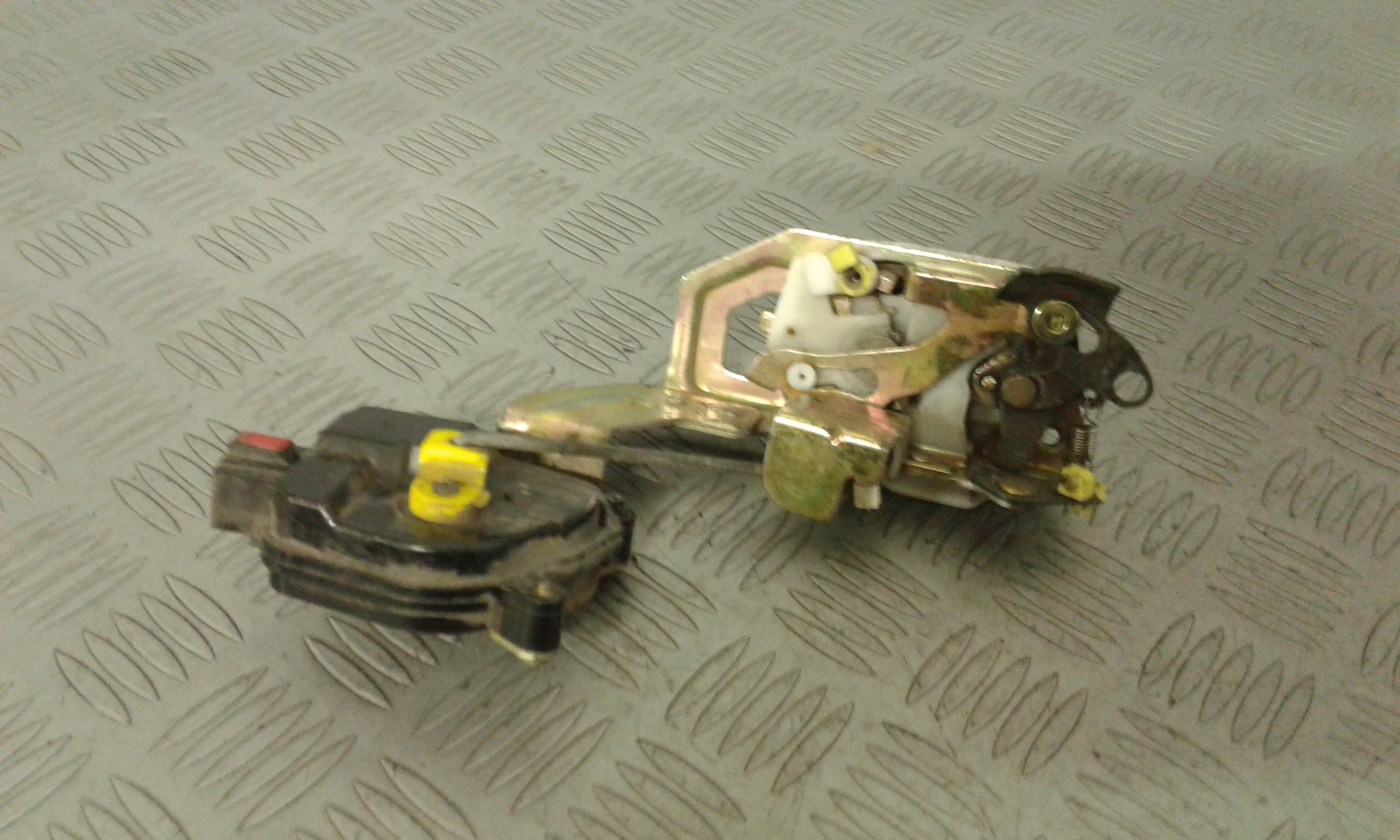 Serratura Porta Ant. Destro 96518090 Usato