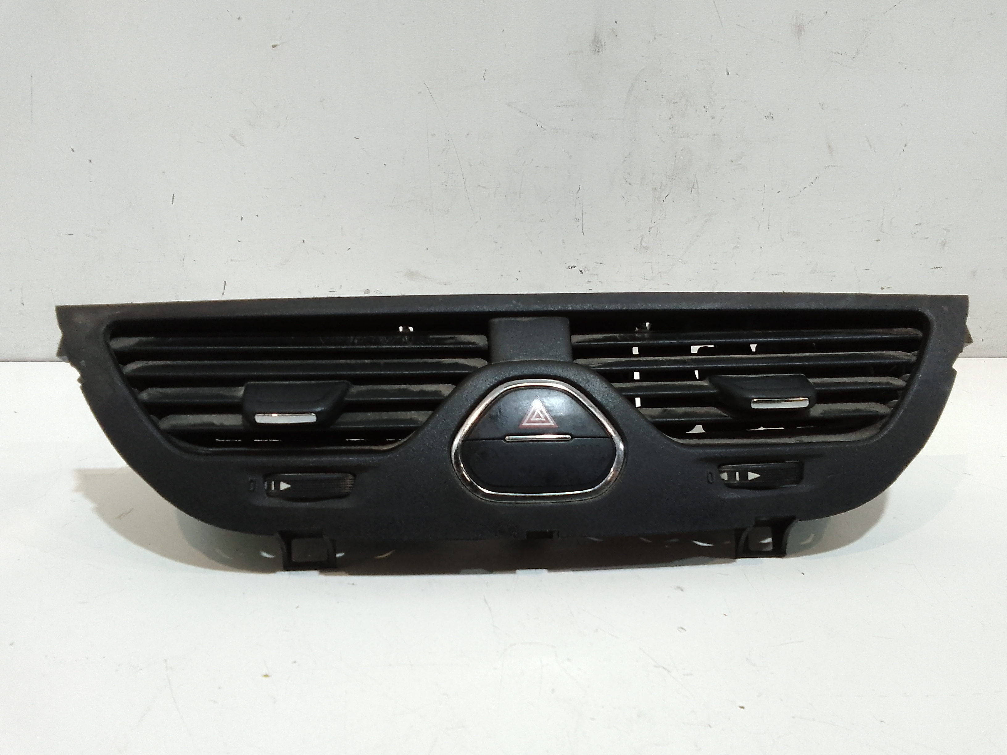 Condotto Aria Bocchette Centr. Sup. Cruscotto Usato