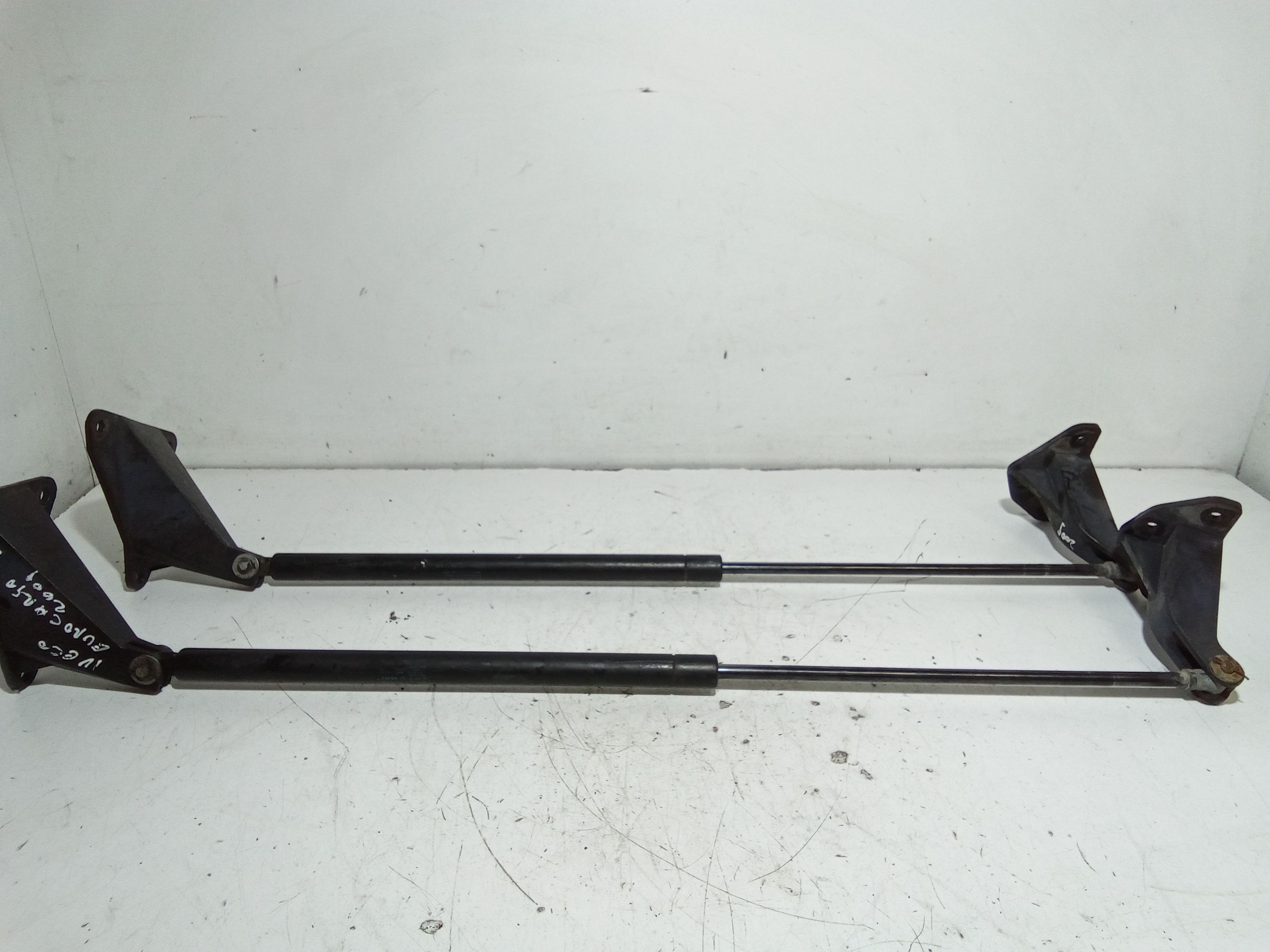 Asta Ammortizzante Cofano Ant. Usato