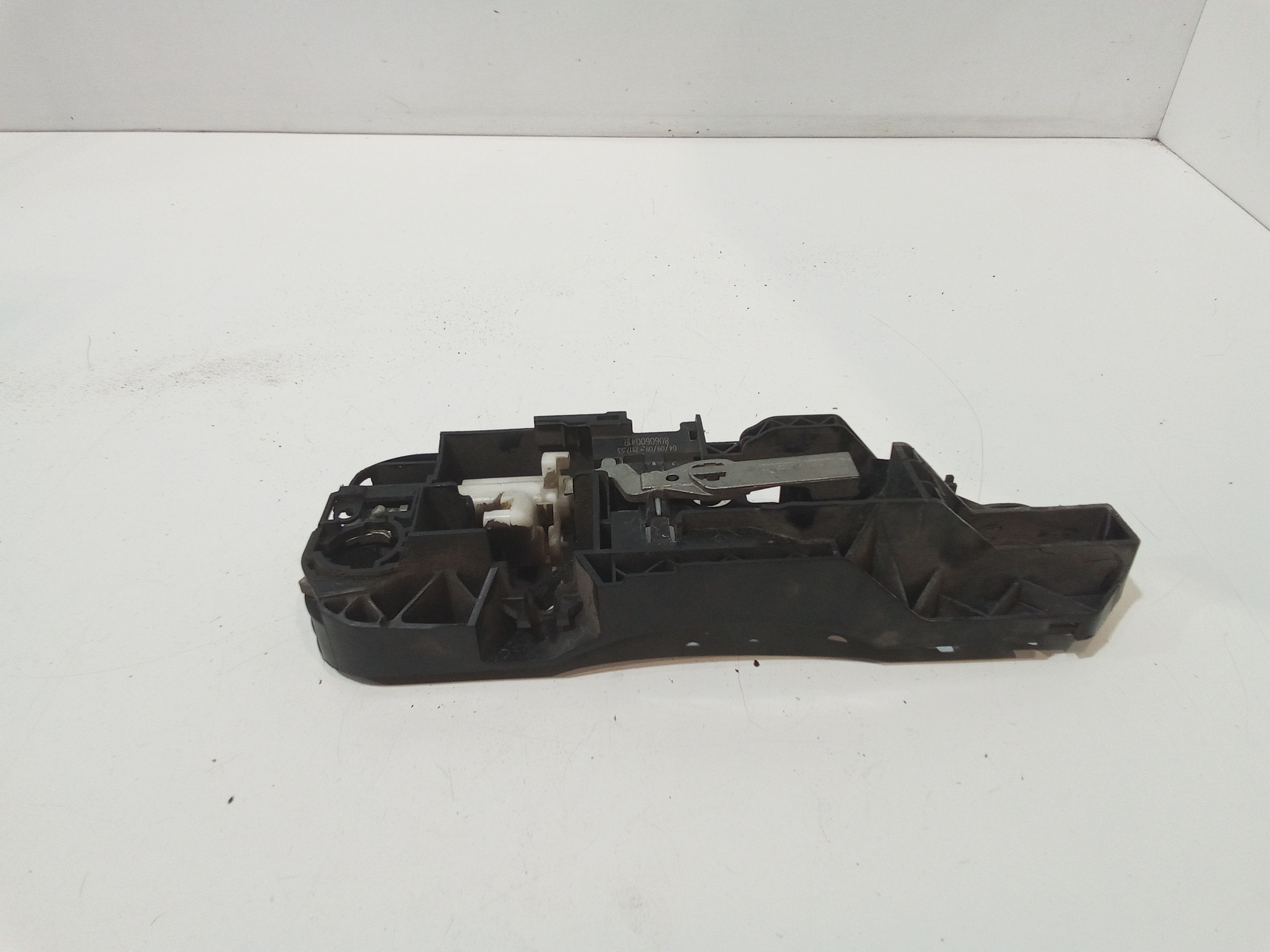 Supporto Maniglia Est. Porta Ant. Destro 806060041R Usato