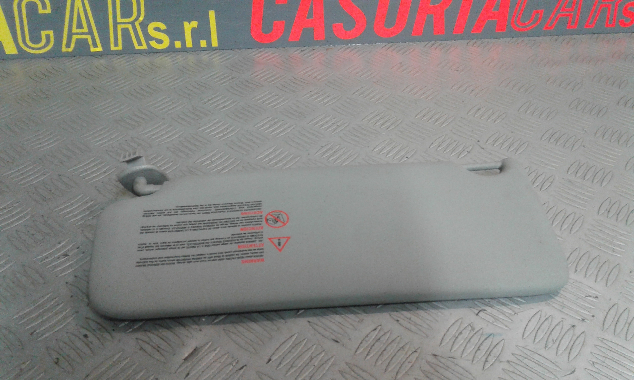 Aletta Parasole Parabrezza Destro 8200240038 Usato