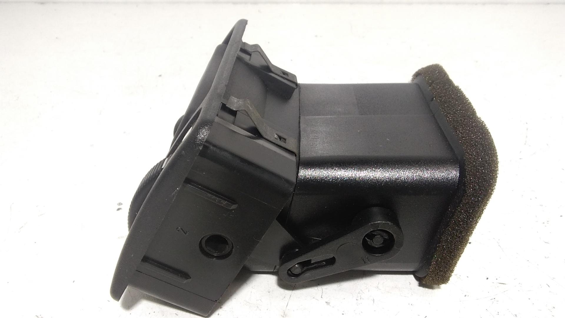 Condotto Aria Bocchette Lat. Cruscotto Sinistro Usato