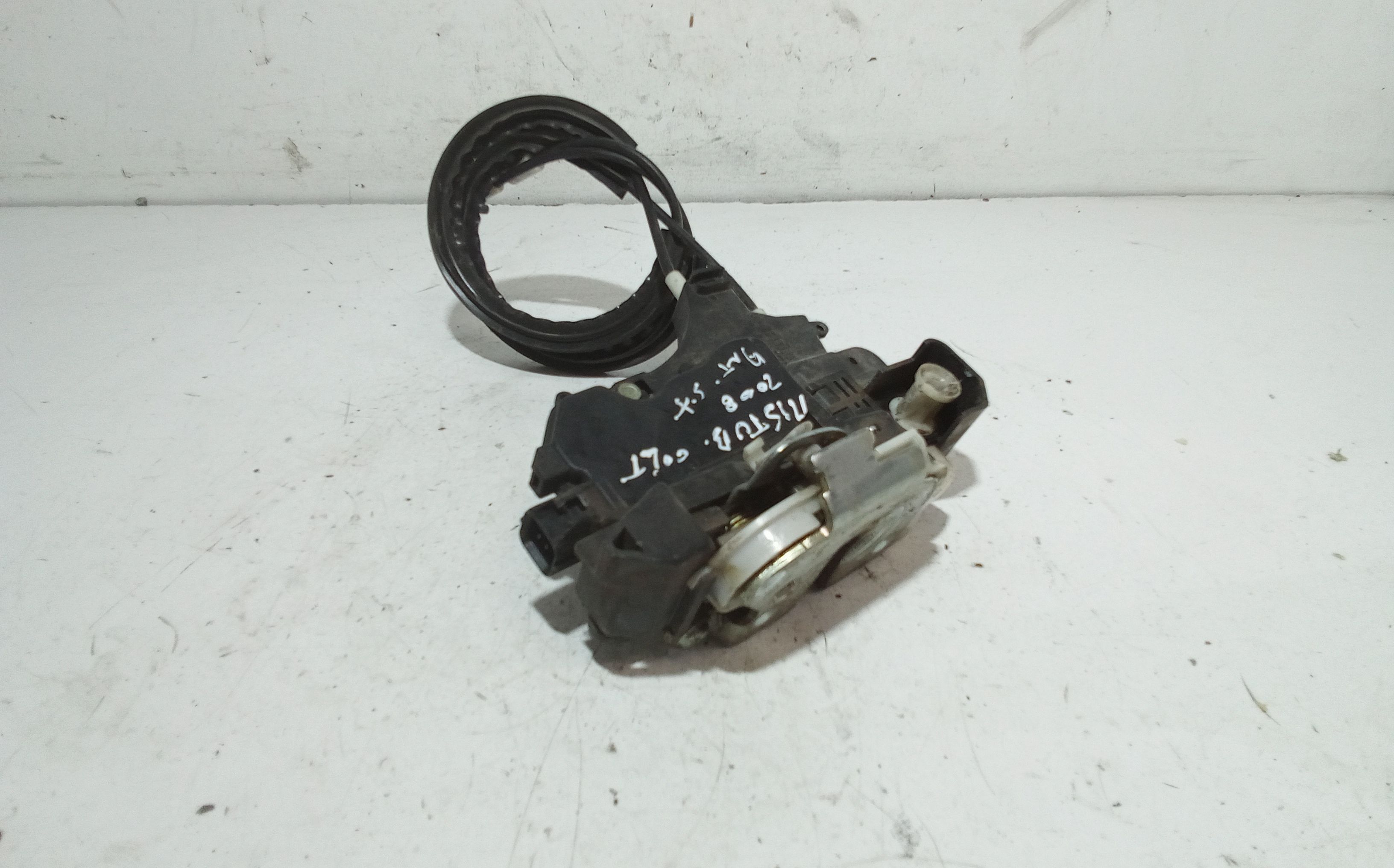 Serratura Porta Ant. Sinistro MN145935 Usato