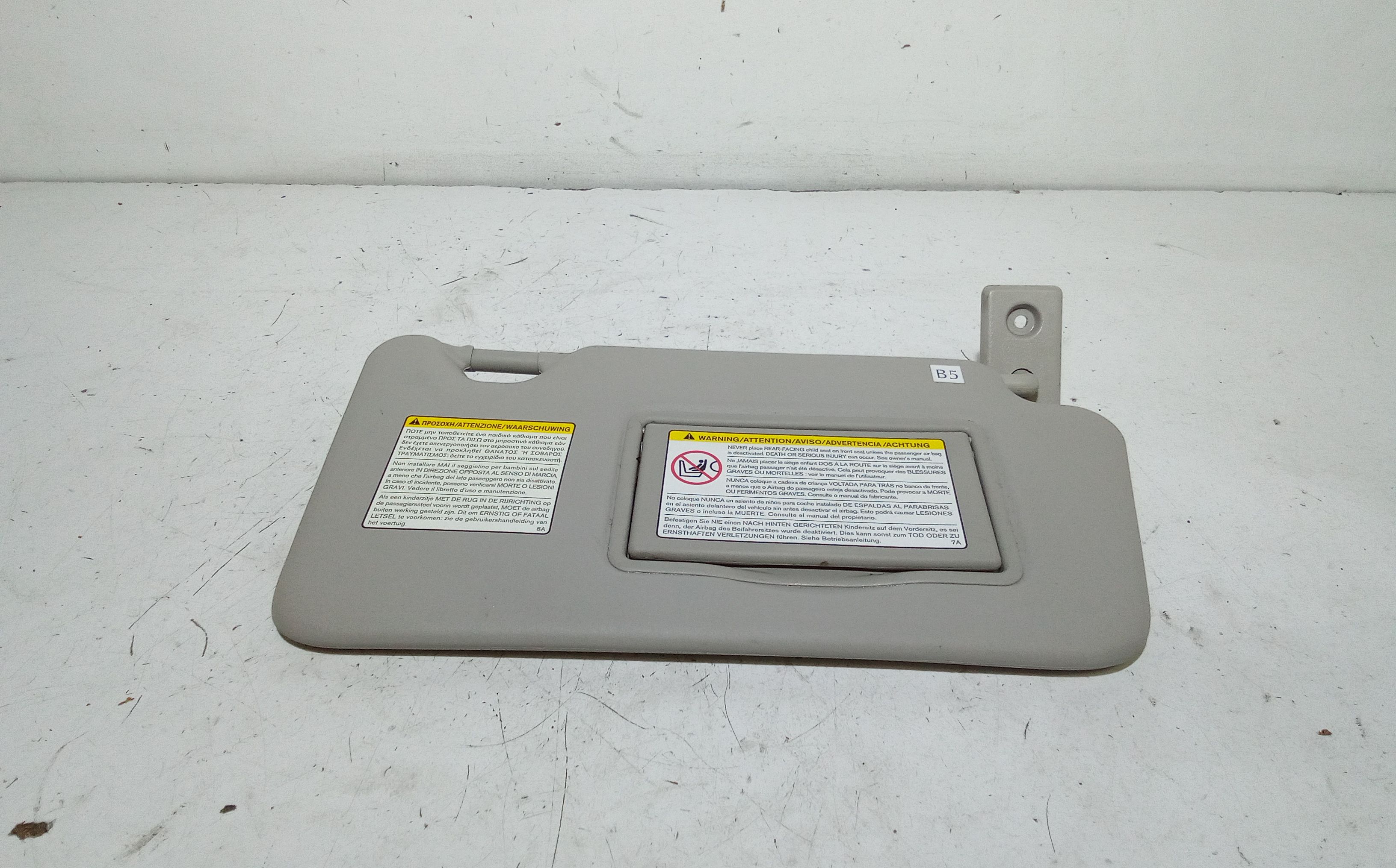 Aletta Parasole Parabrezza Destro 964001HP0A Usato