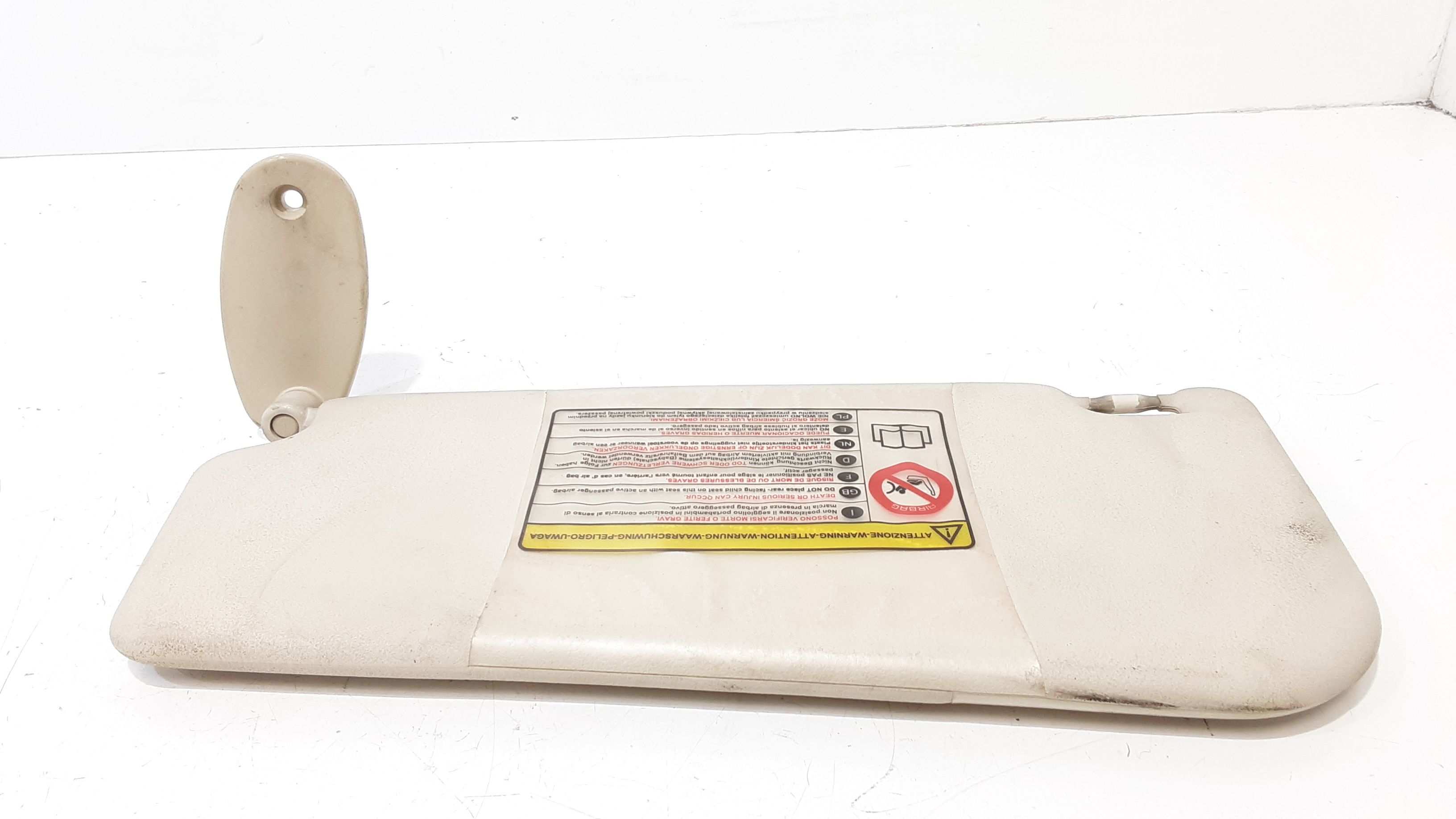 Aletta Parasole Parabrezza Destro 735411165 Usato