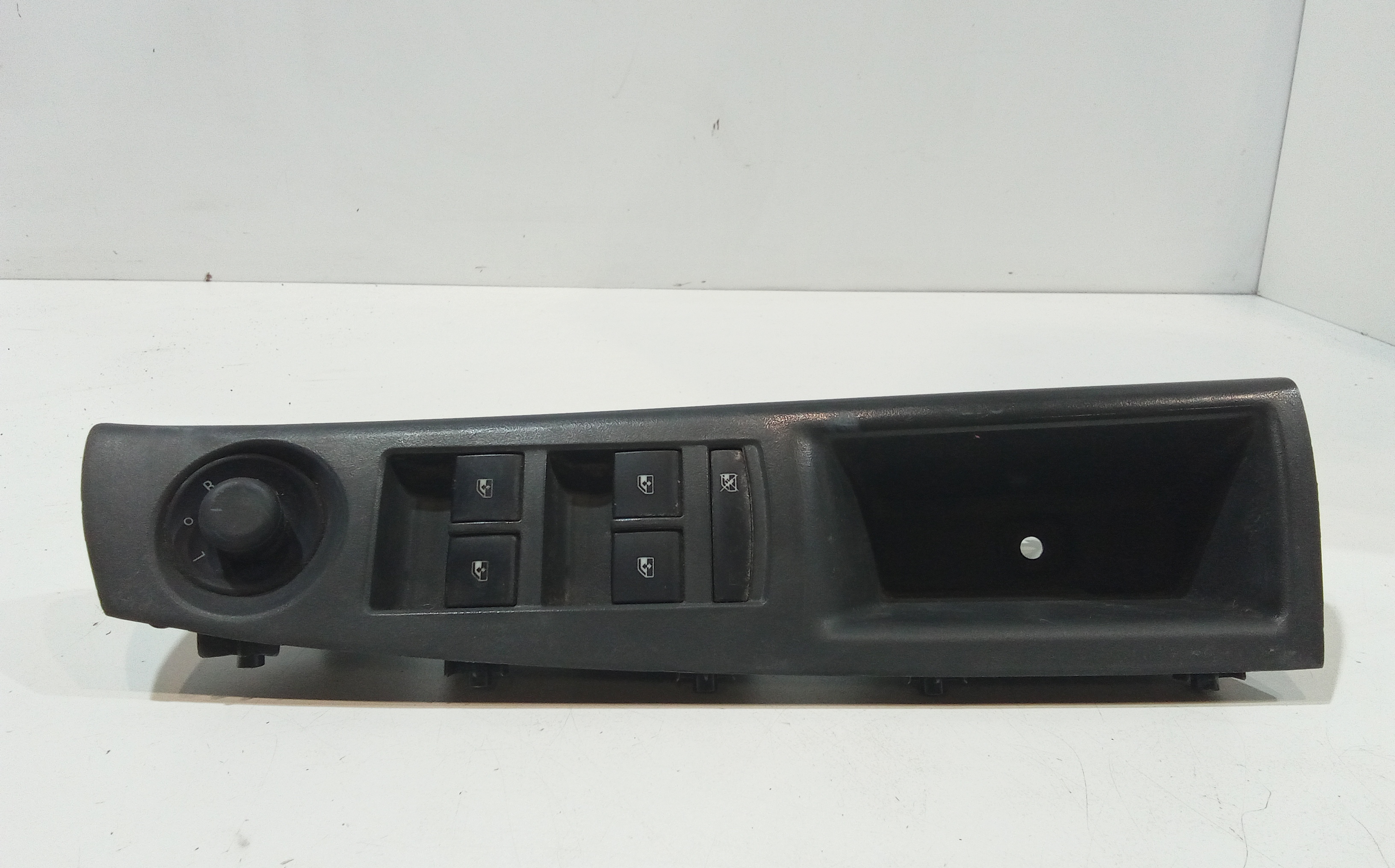 Interruttore Alzacristalli Porta Ant. Sinistro Usato