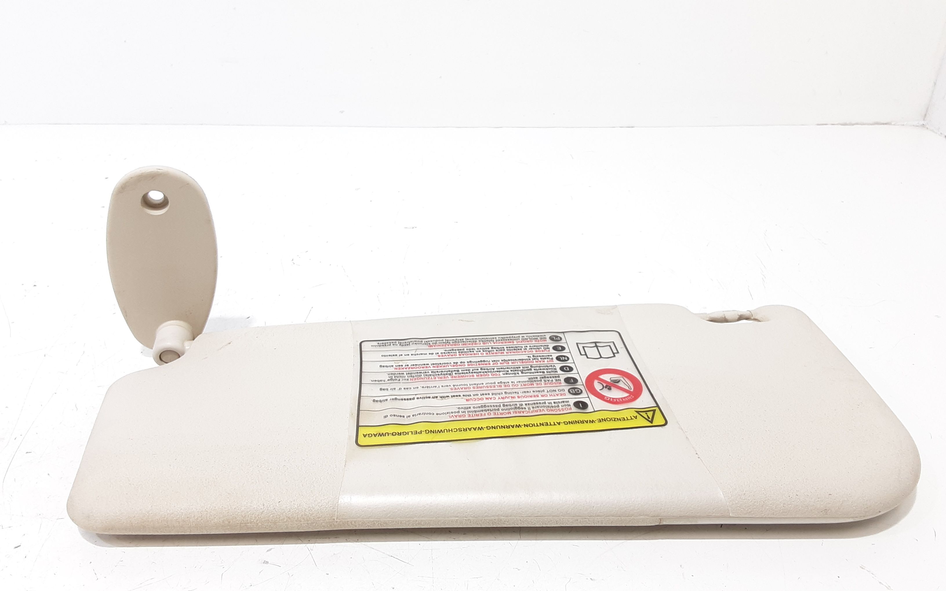 Aletta Parasole Parabrezza Destro 735411165 Usato